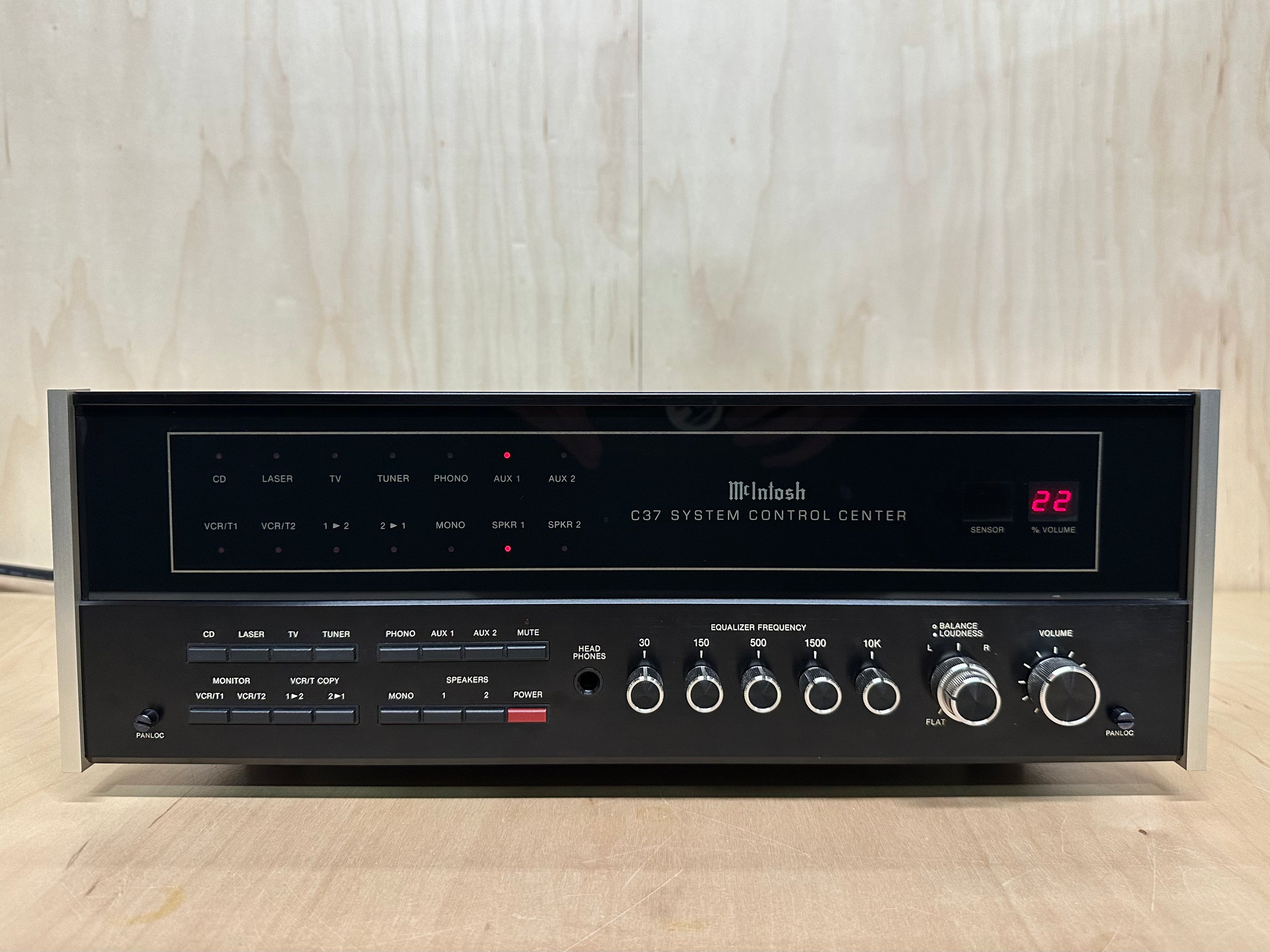 McIntosh C37 System Control Center Preamp