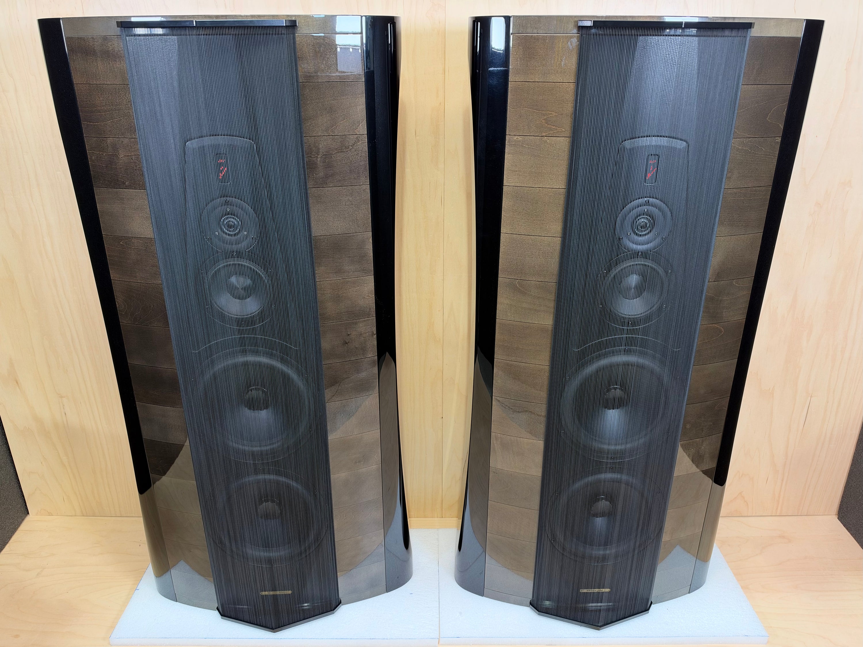 Sonus Faber Stradivari Homage Graphite