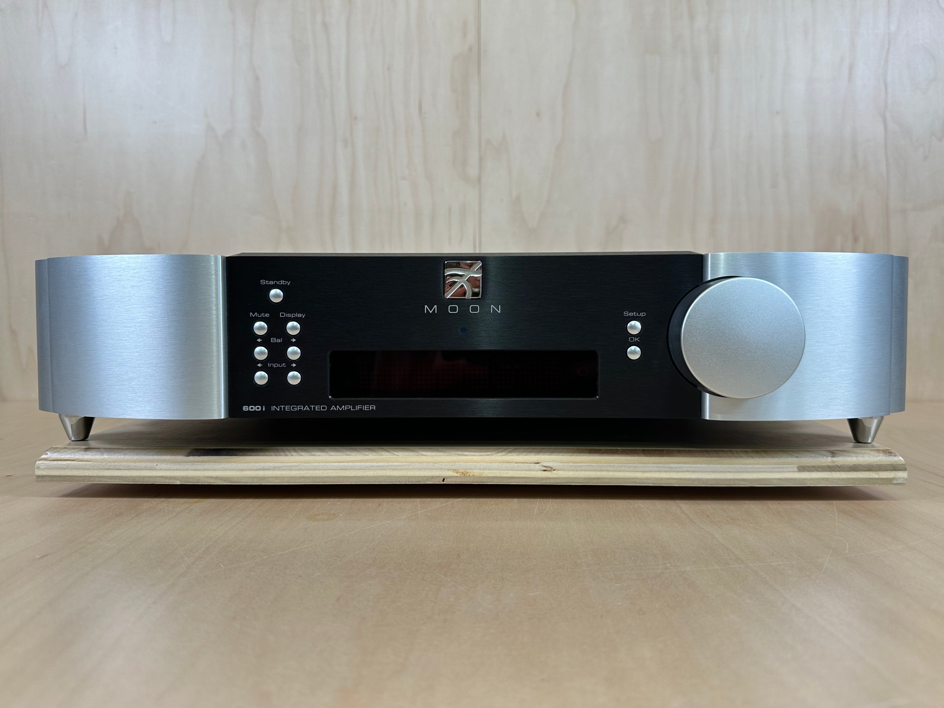Simaudio Moon 600i Integrated Amplifier