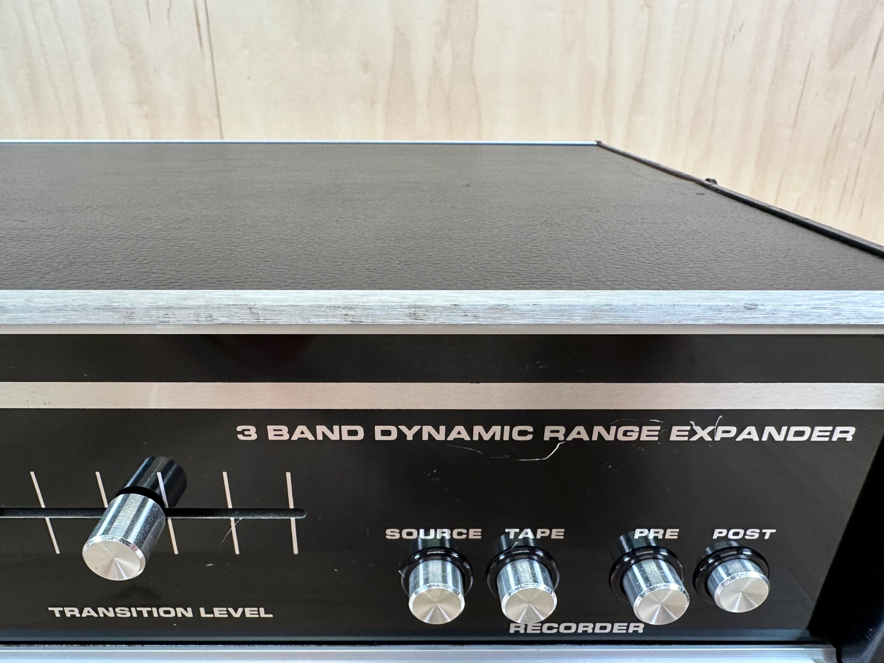 dbx 3BX 3 Band Dynamic Range Expander