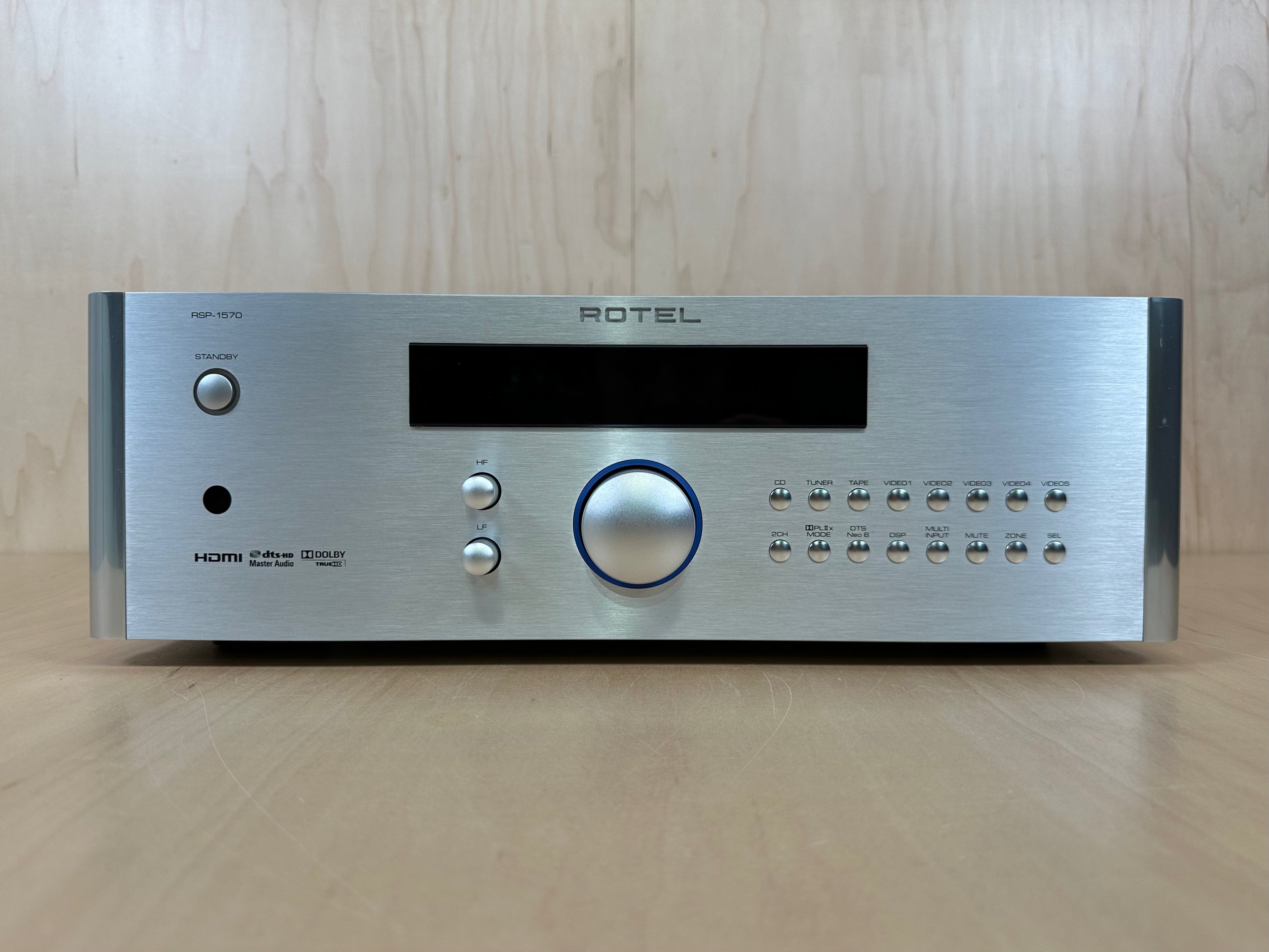 Rotel RSP-1570 Preamplifier Surround Sound Processor w/Remote and Box