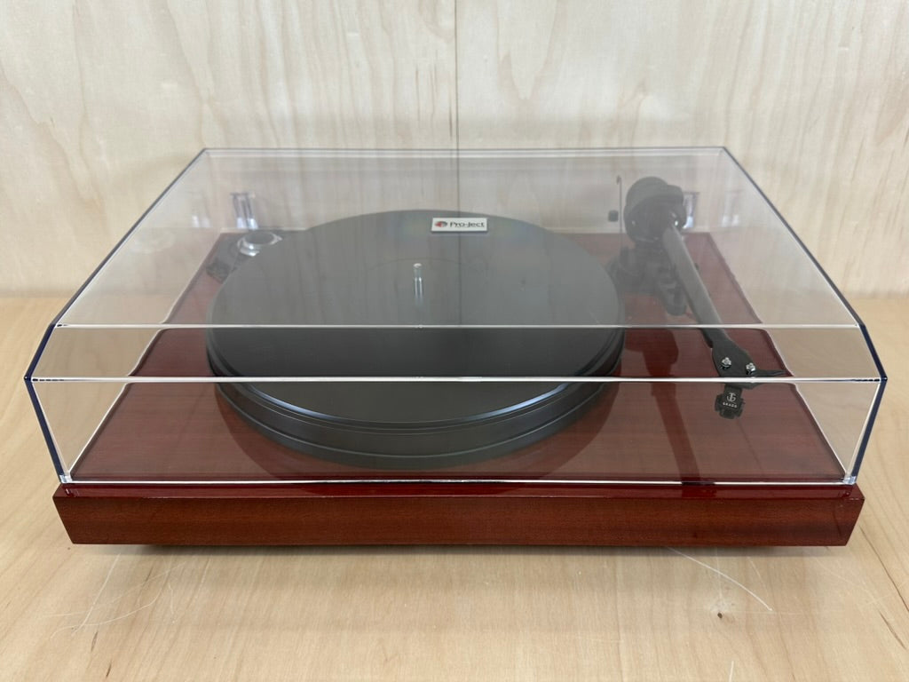 Pro-Ject 2 Xperience Classic Mahogany Turntable