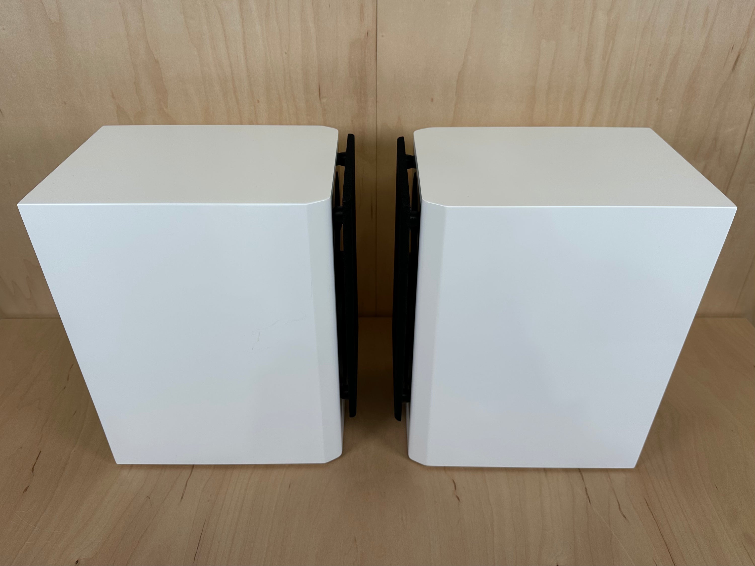 Dynaudio Xeo 20 Wireless Speakers