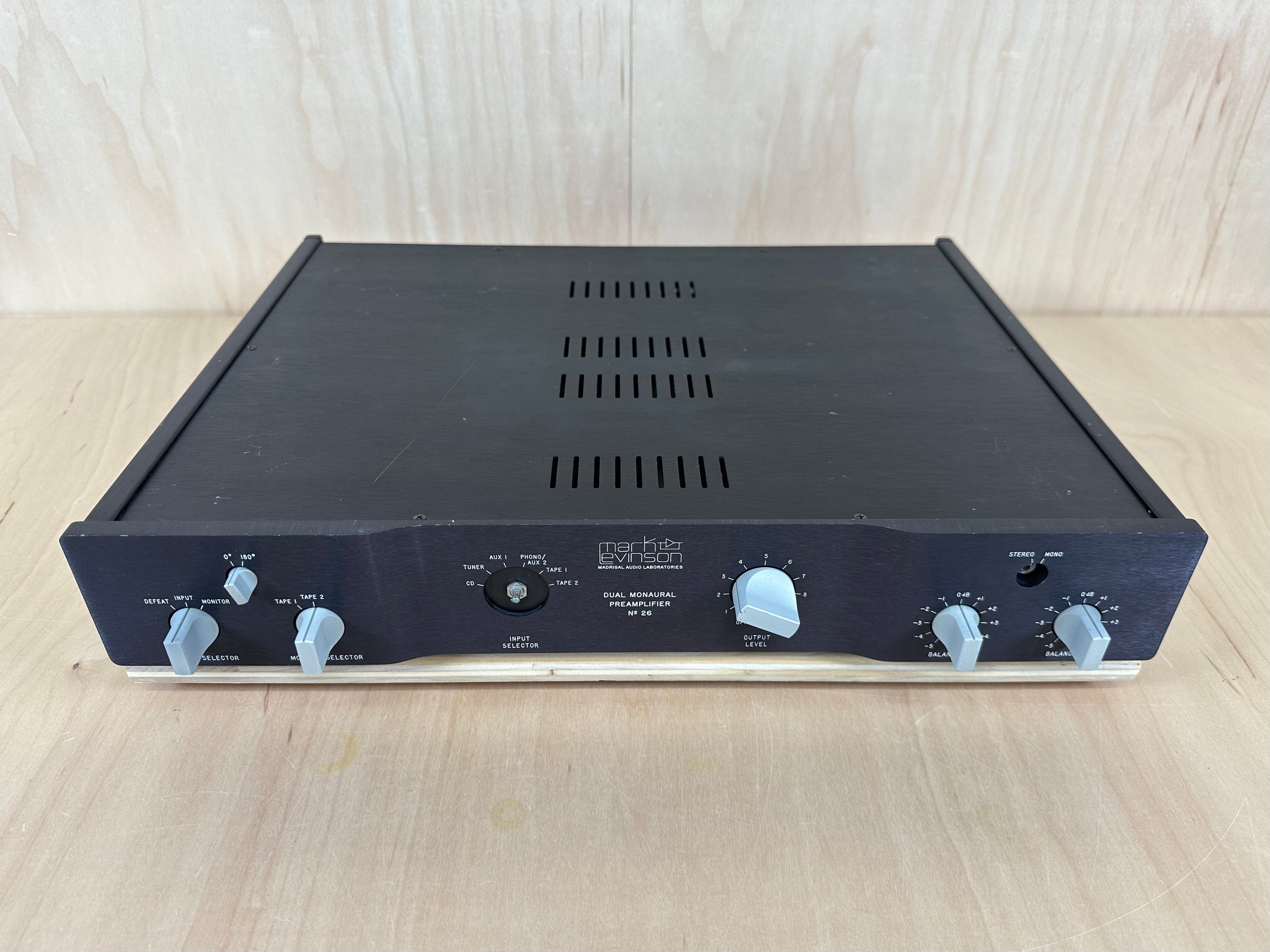 Mark Levinson Dual Monaural Preamplifier No.26 FOR PARTS