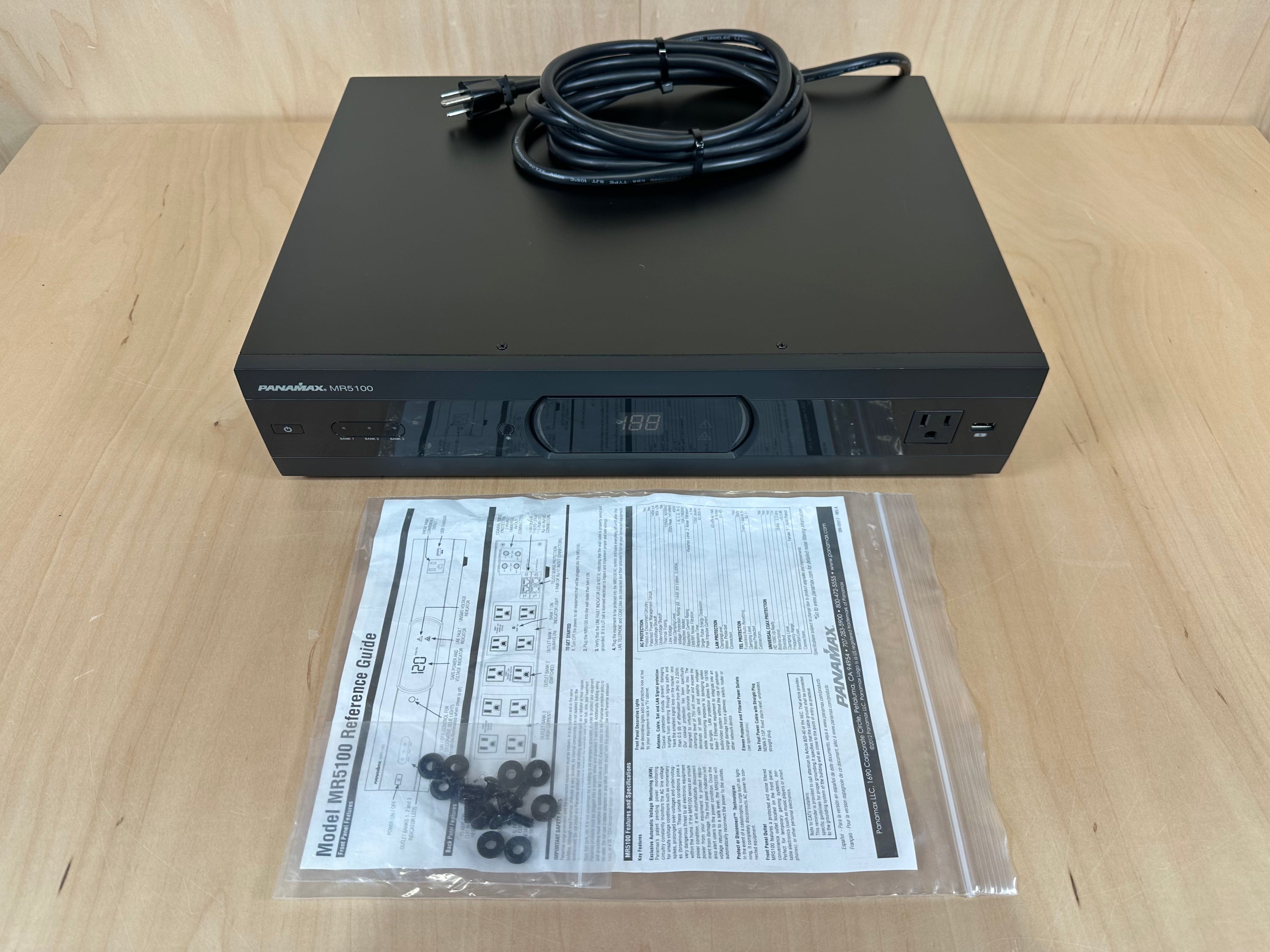 Panamax MR-5100 Power Conditioner