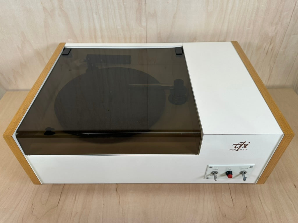 VPI HW-17 Semi Automatic Record Cleaner Serviced