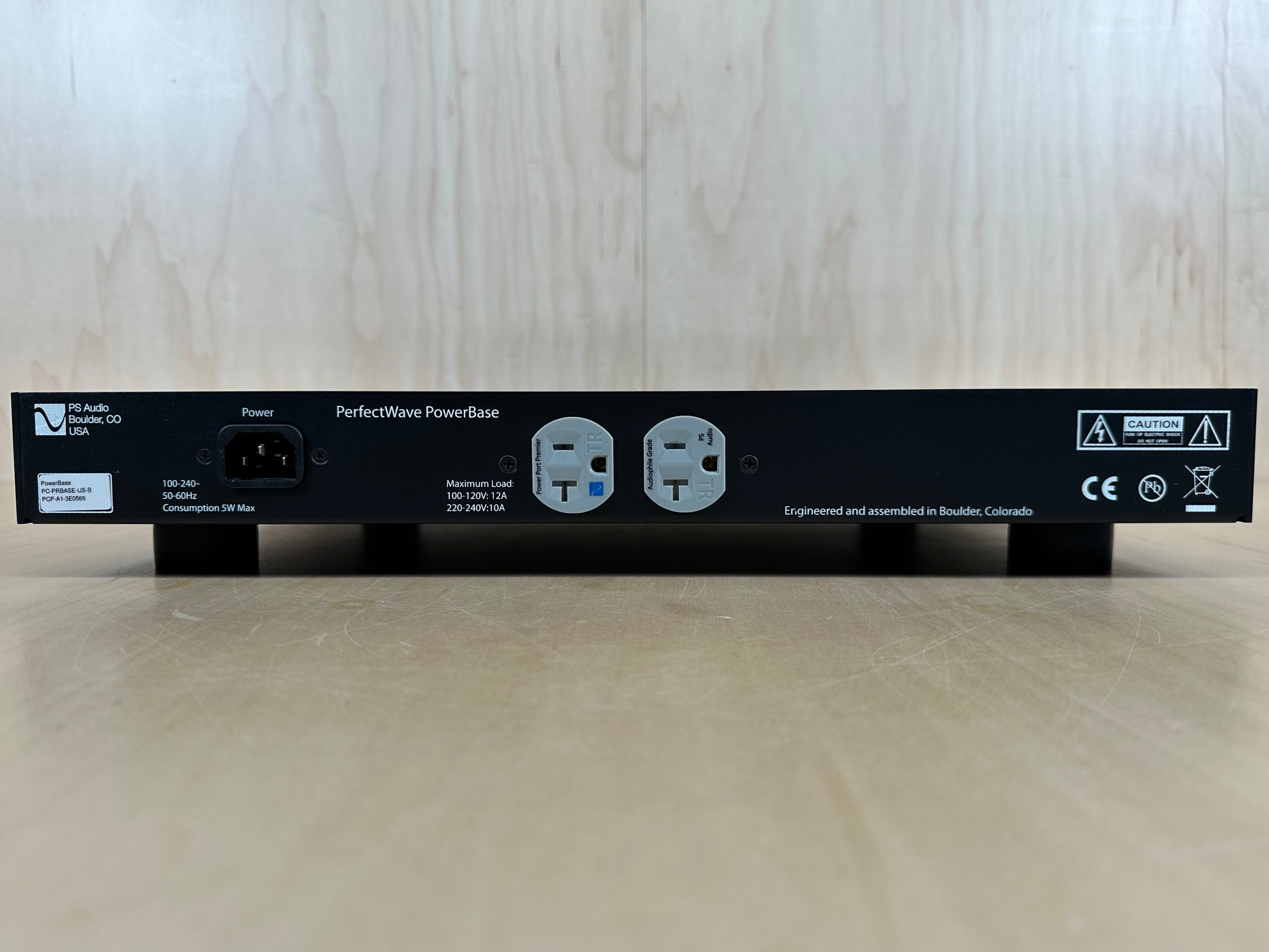 PS Audio PerfectWave PowerBase w/Factory Box