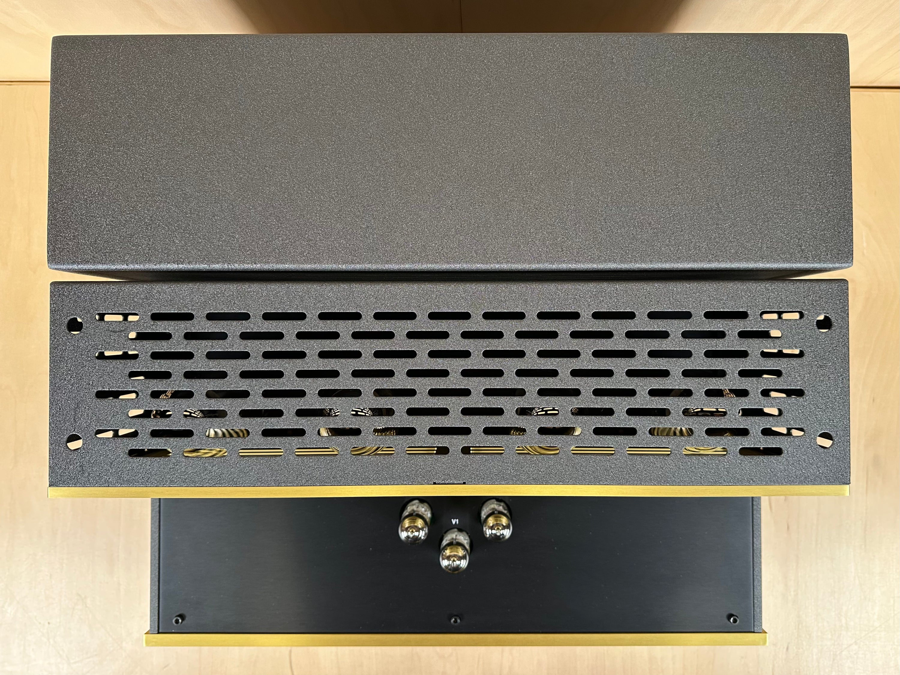 Conrad Johnson ART150 Amplifier Open Box