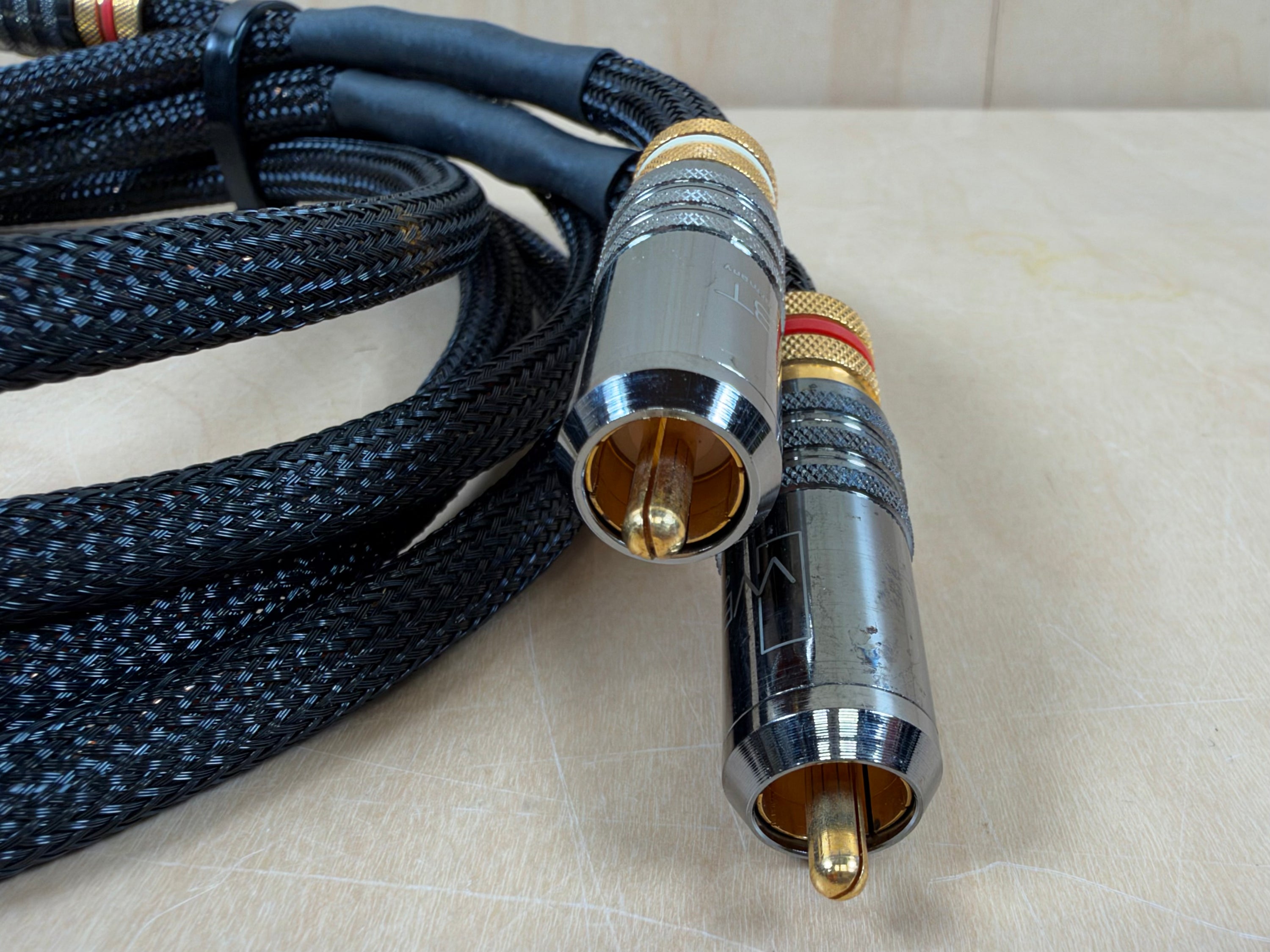 Kimber Kable Hero RCA Interconnects w/WBT-0108 Connectors 1 Meter Pair