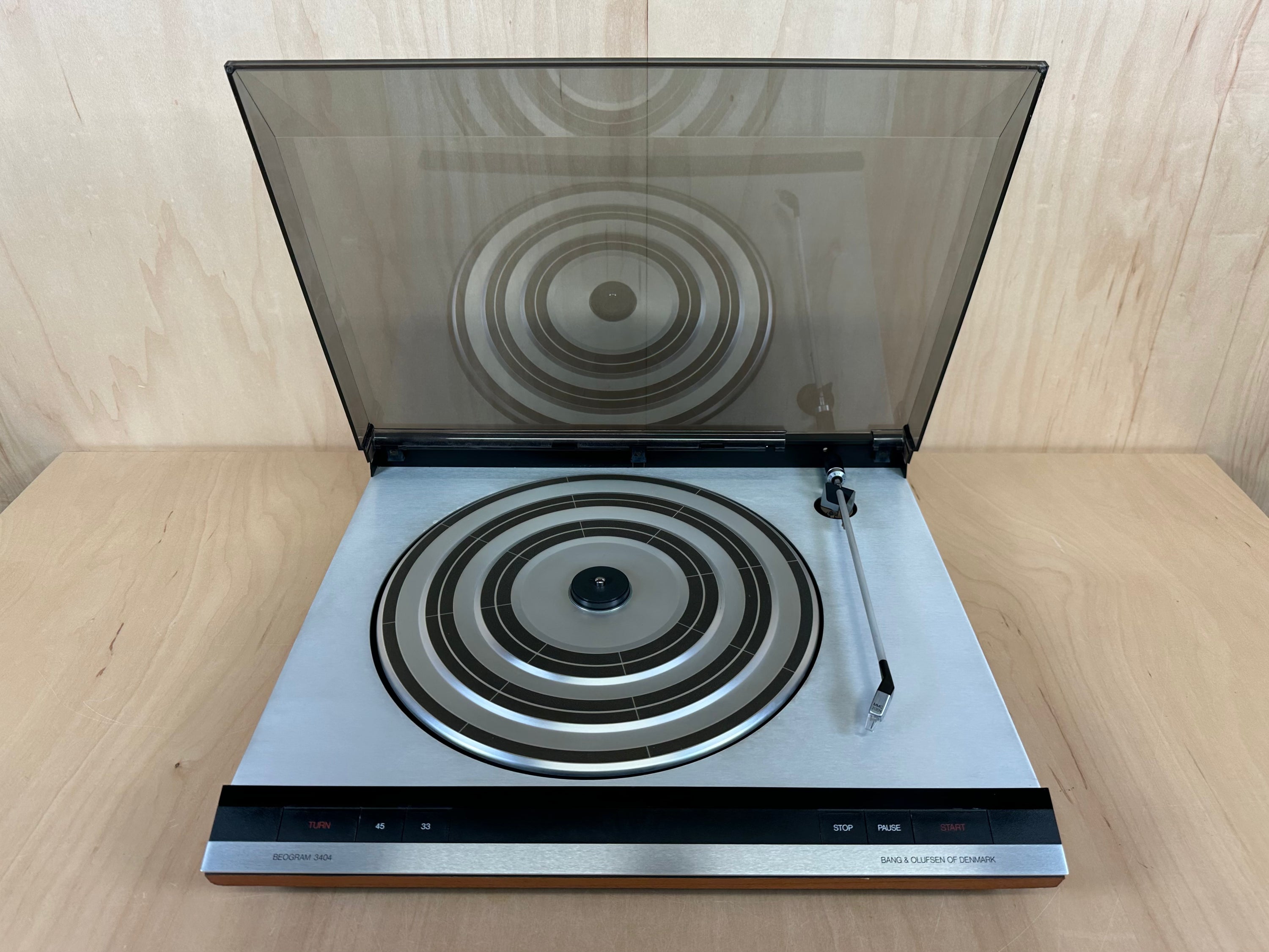 Bang & Olufsen Beogram 3404 Turntable w/MMC20EN Cartridge