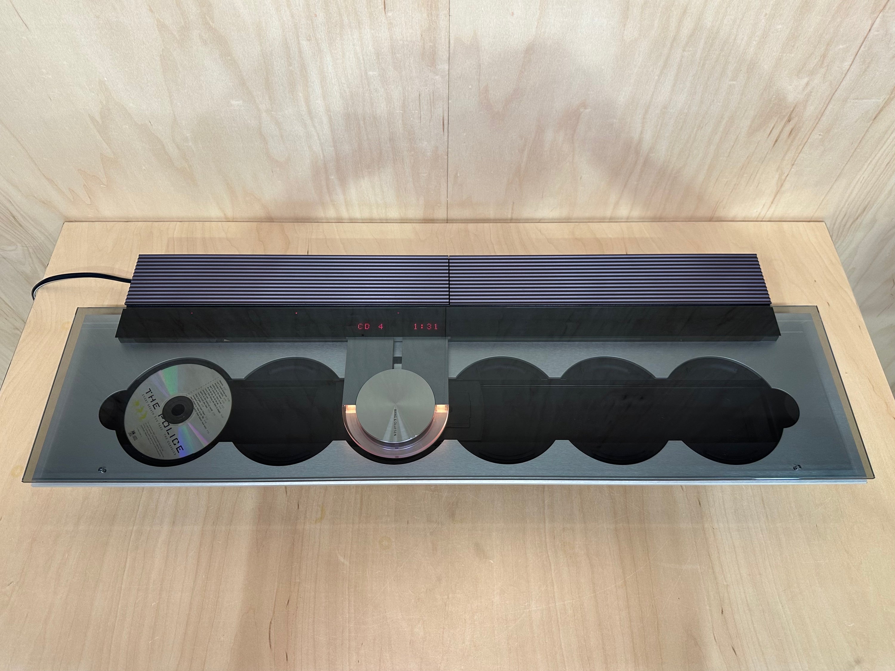 Bang & Olufsen BeoSound 9000 (CD 9000) Type 2563 MK II Version