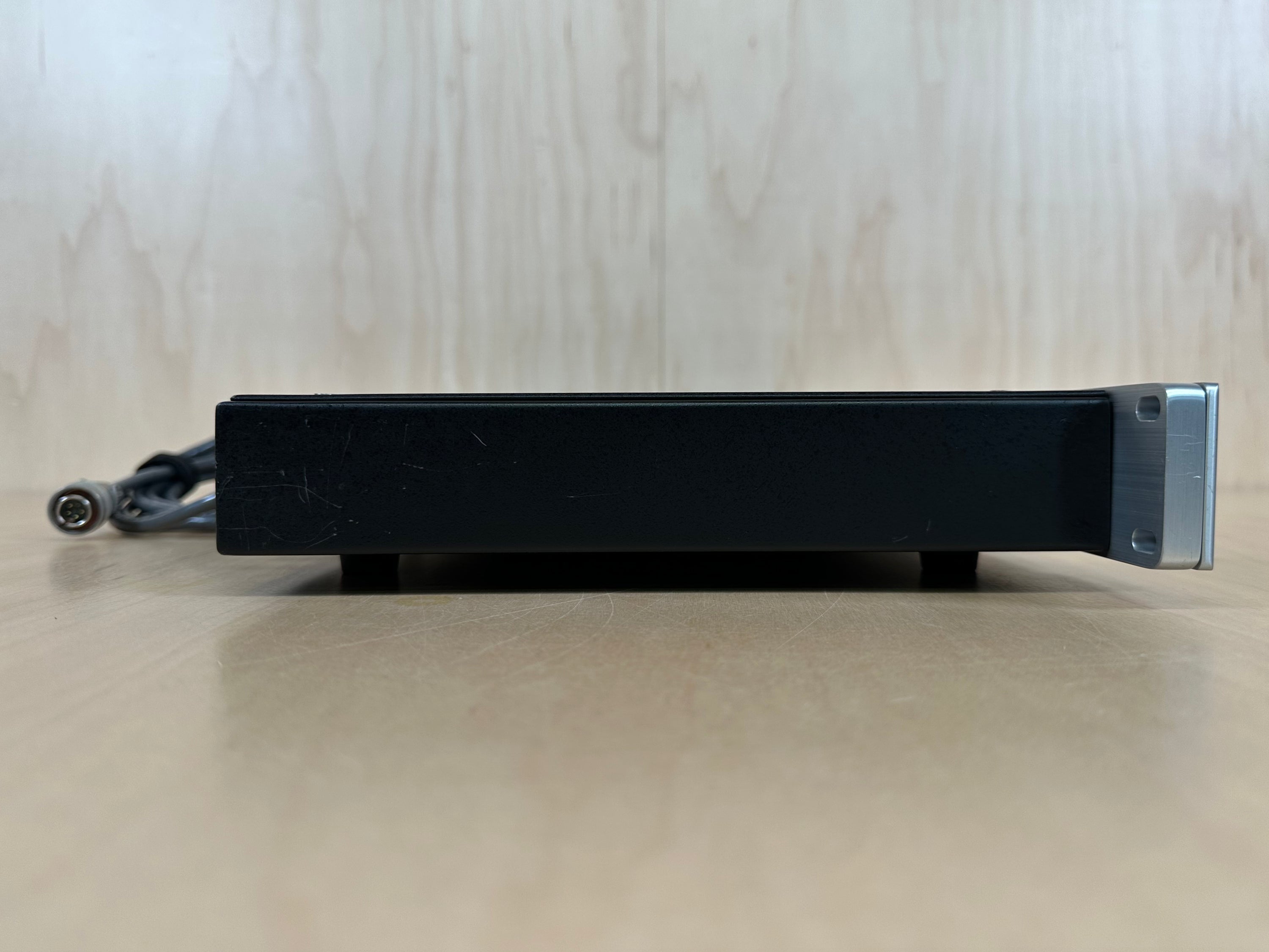 Threshold DAC 1/e Digital Processor DAC Silver w/Power Supply