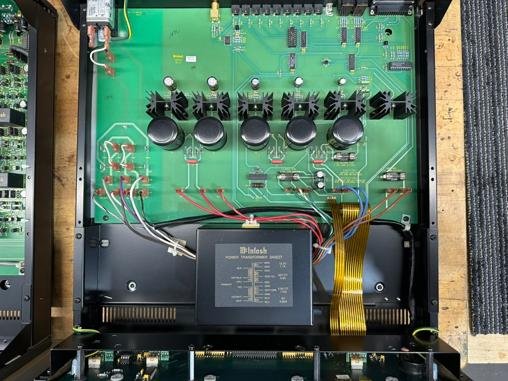 McIntosh C200 Preamplifier and Controller