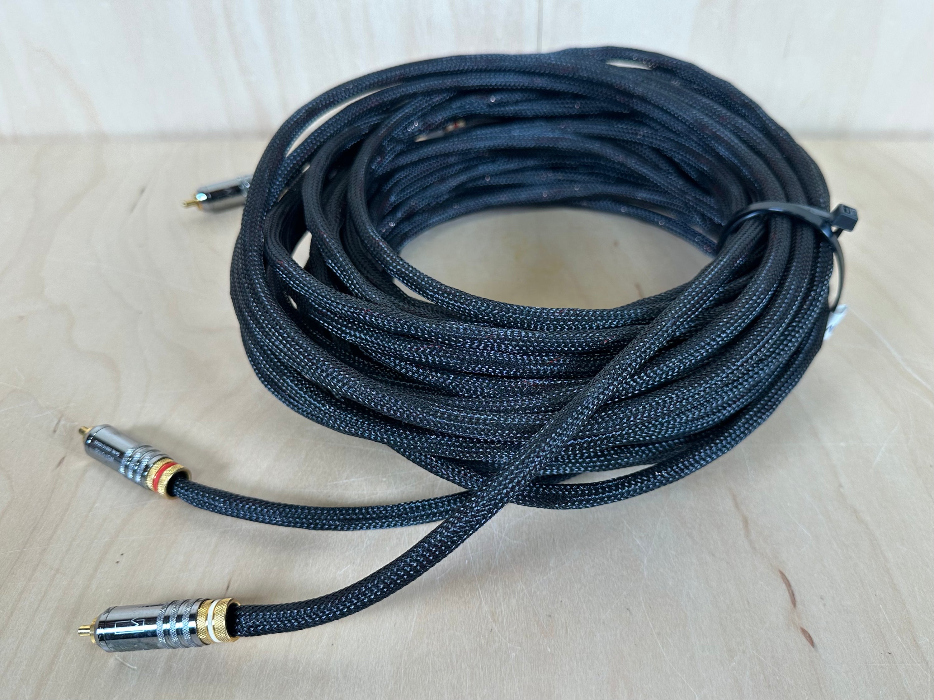 Kimber Kable Hero RCA Interconnects w/WBT-0108 Connectors 8 Meter Pair