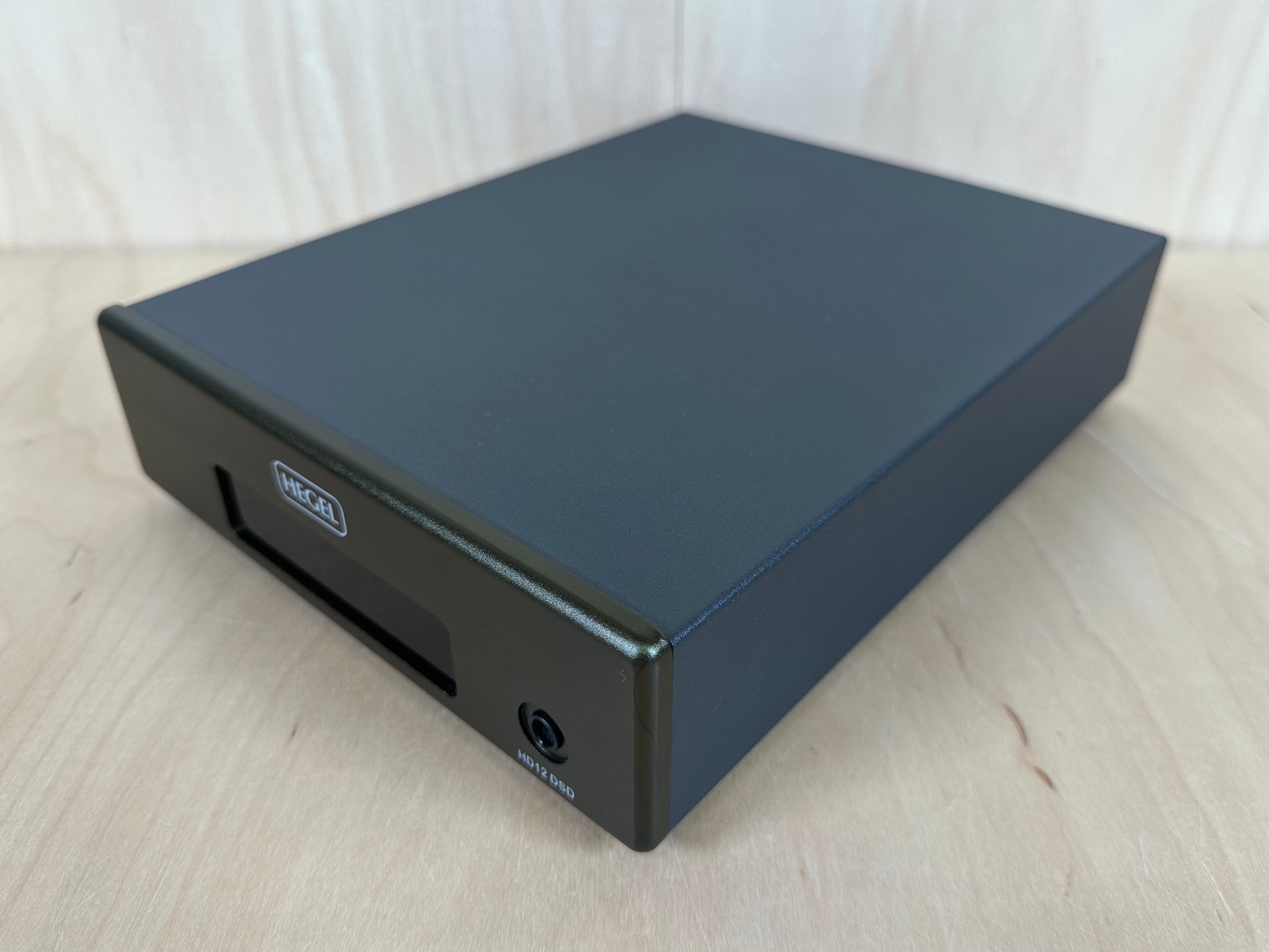 Hegel HD12 DSD DAC and Headphone Amp w/Remote