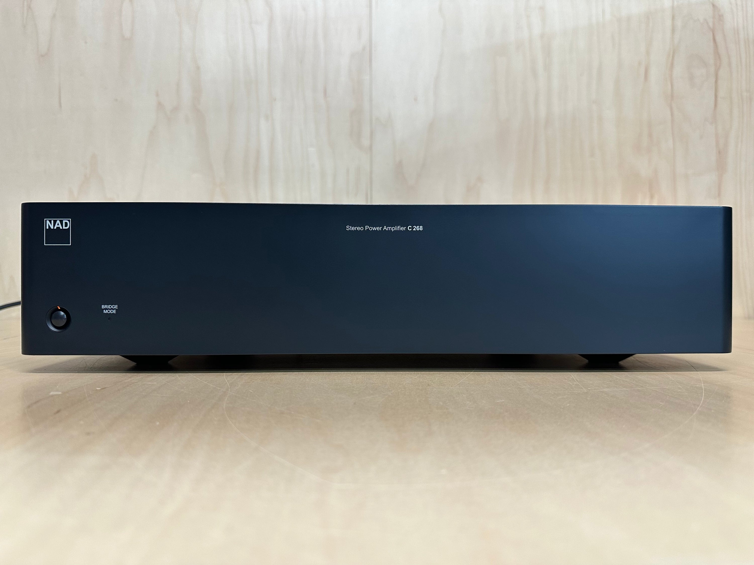 NAD C268 Stereo Amplifier