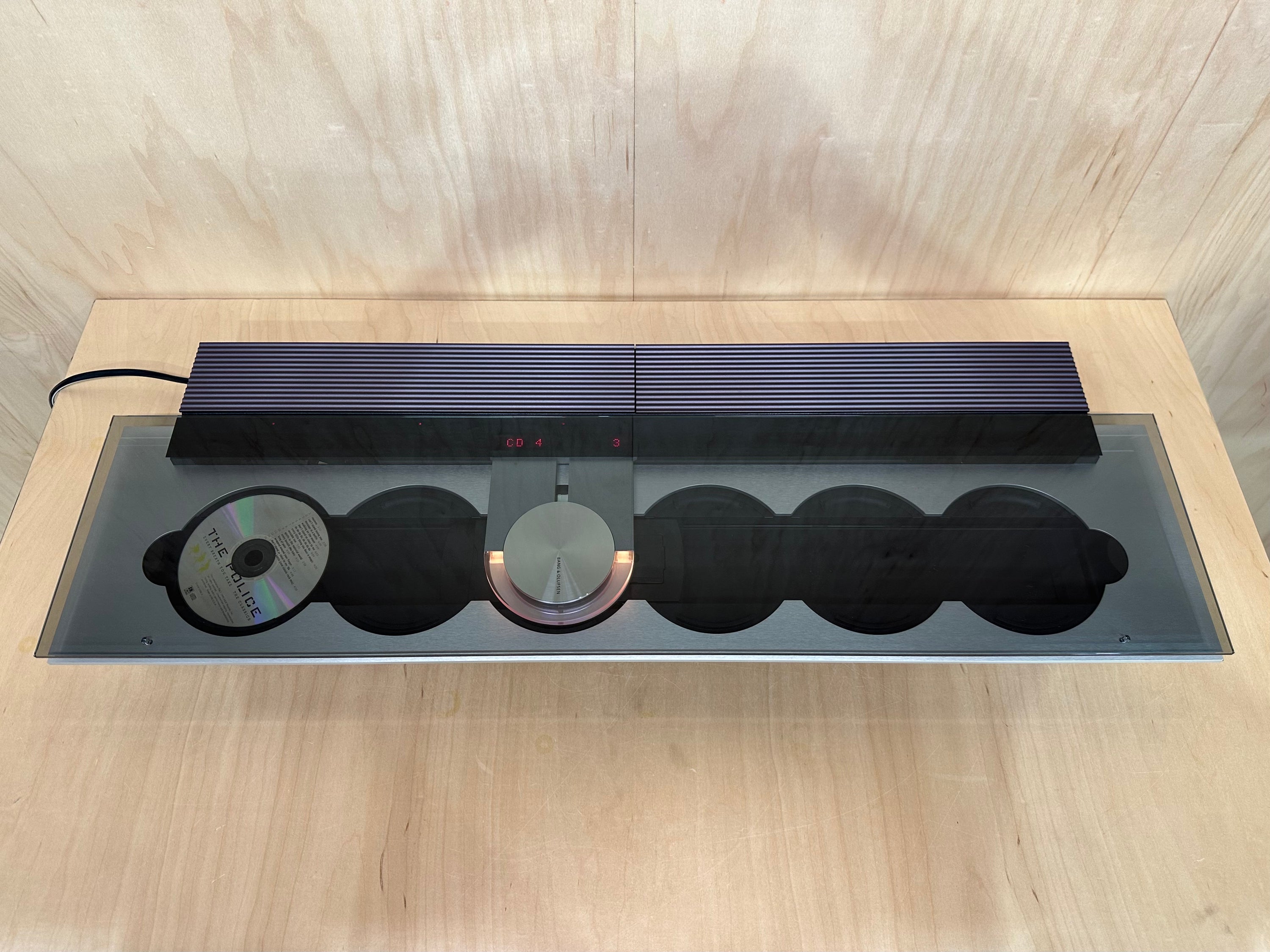Bang & Olufsen BeoSound 9000 (CD 9000) Type 2563 MK II Version
