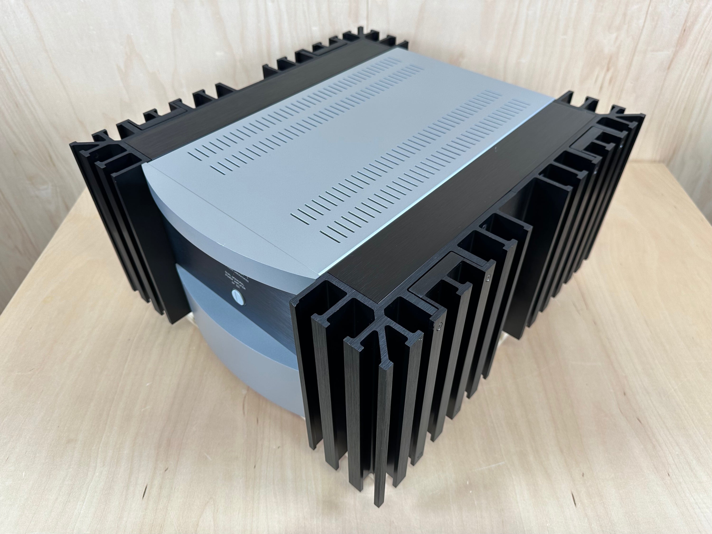 Mark Levinson 331 Dual Monaural Amplifier Recapped and Serviced