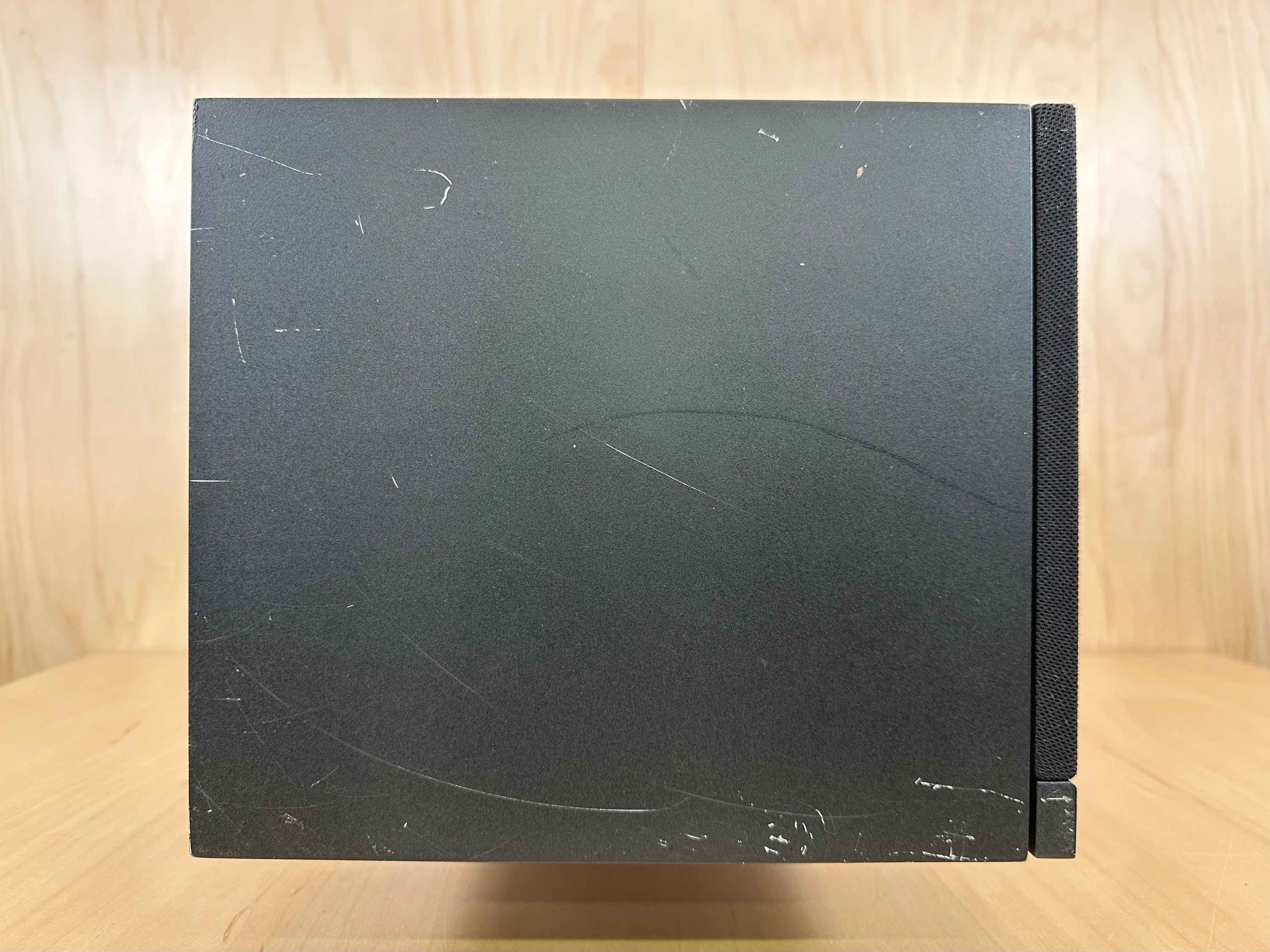 Apogee Acoustics Perseus Speaker