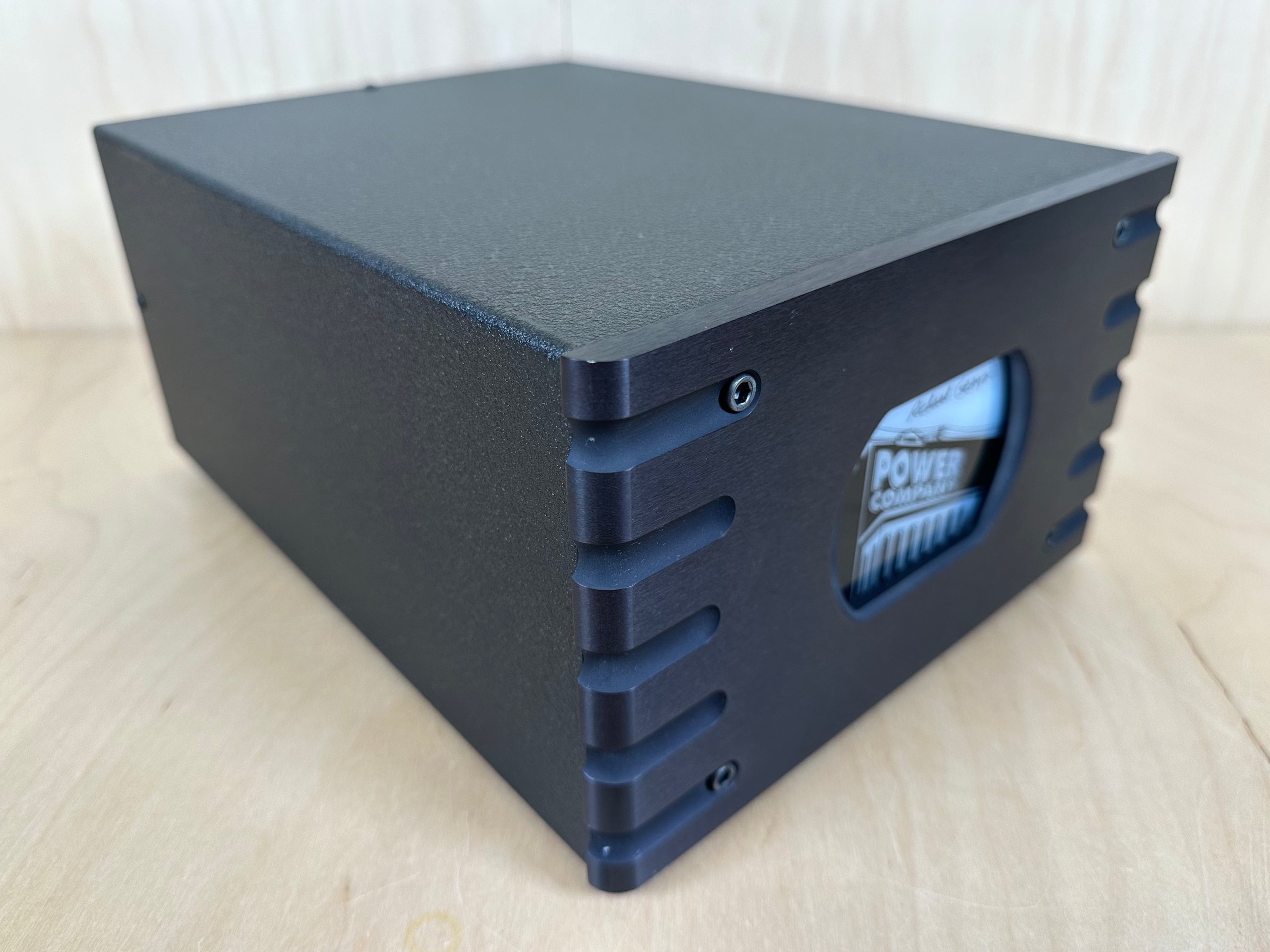 Richard Gray’s Power Company Power Conditioner model: RGPC 600S BLK