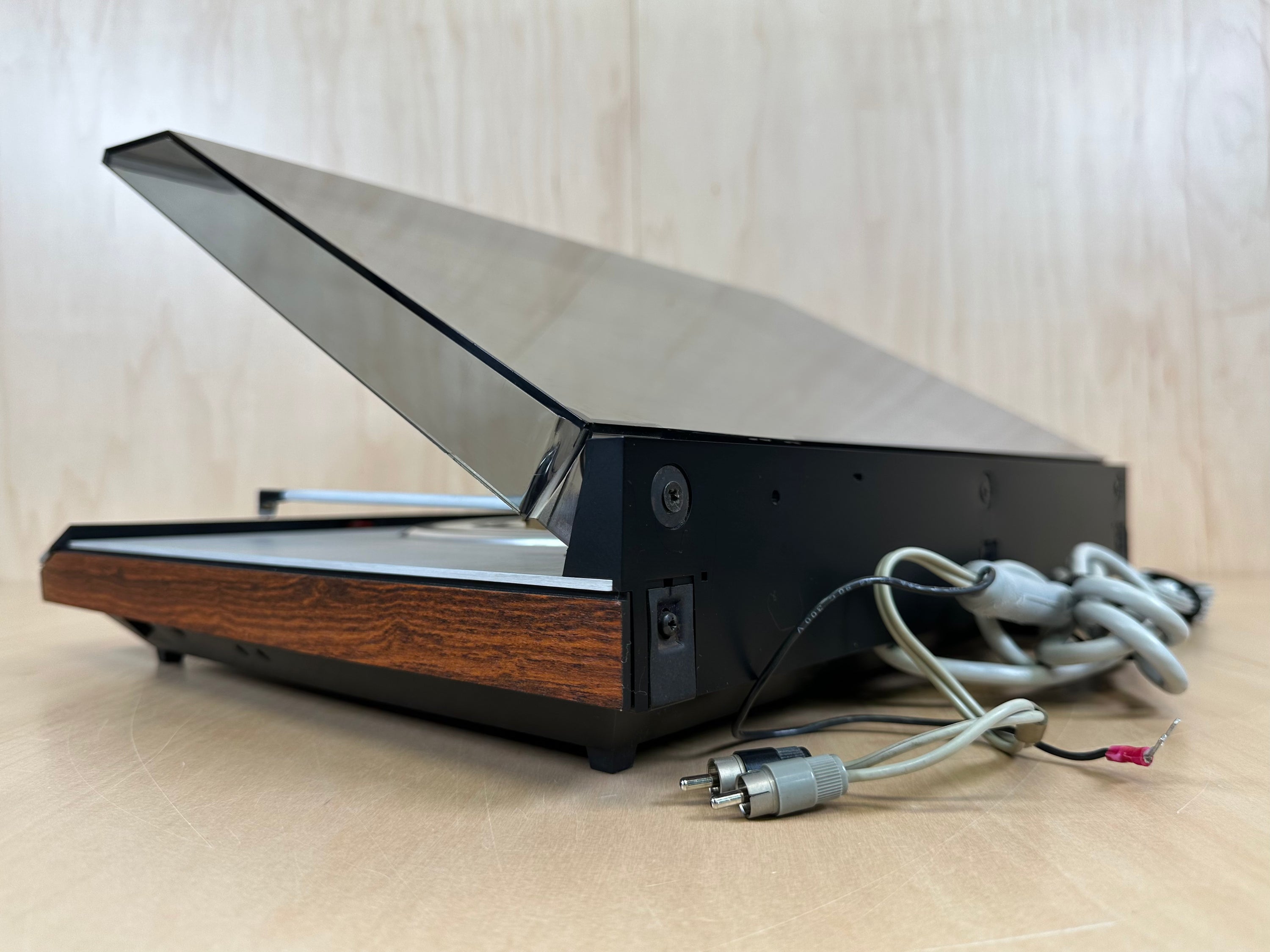 Bang & Olufsen Beogram 3404 Turntable w/MMC20EN Cartridge