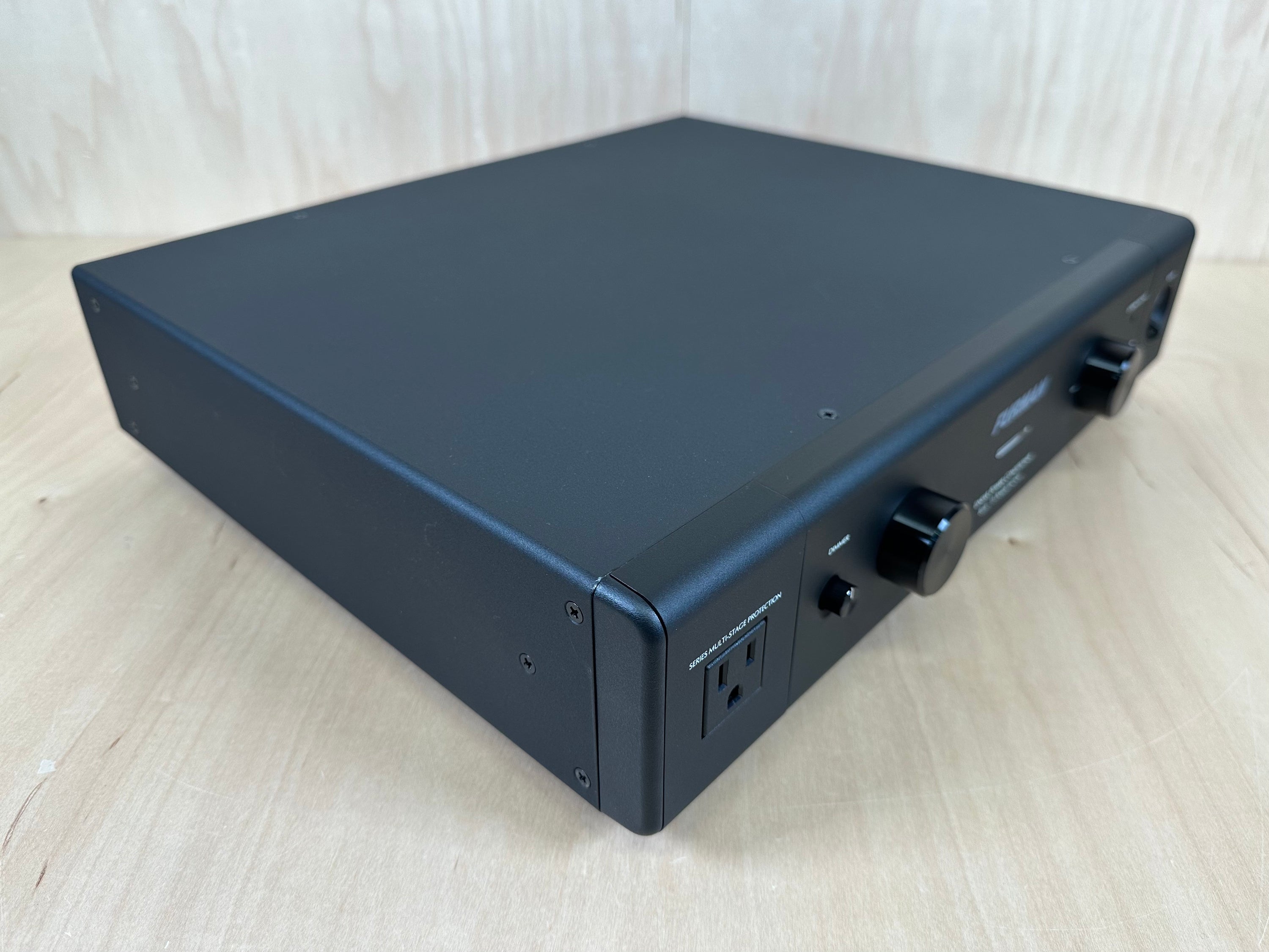 Furman Elite-15PFI Linear Power Conditioner