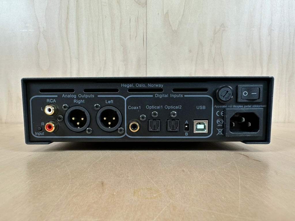 Hegel HD12 DSD DAC and Headphone Amp w/Remote