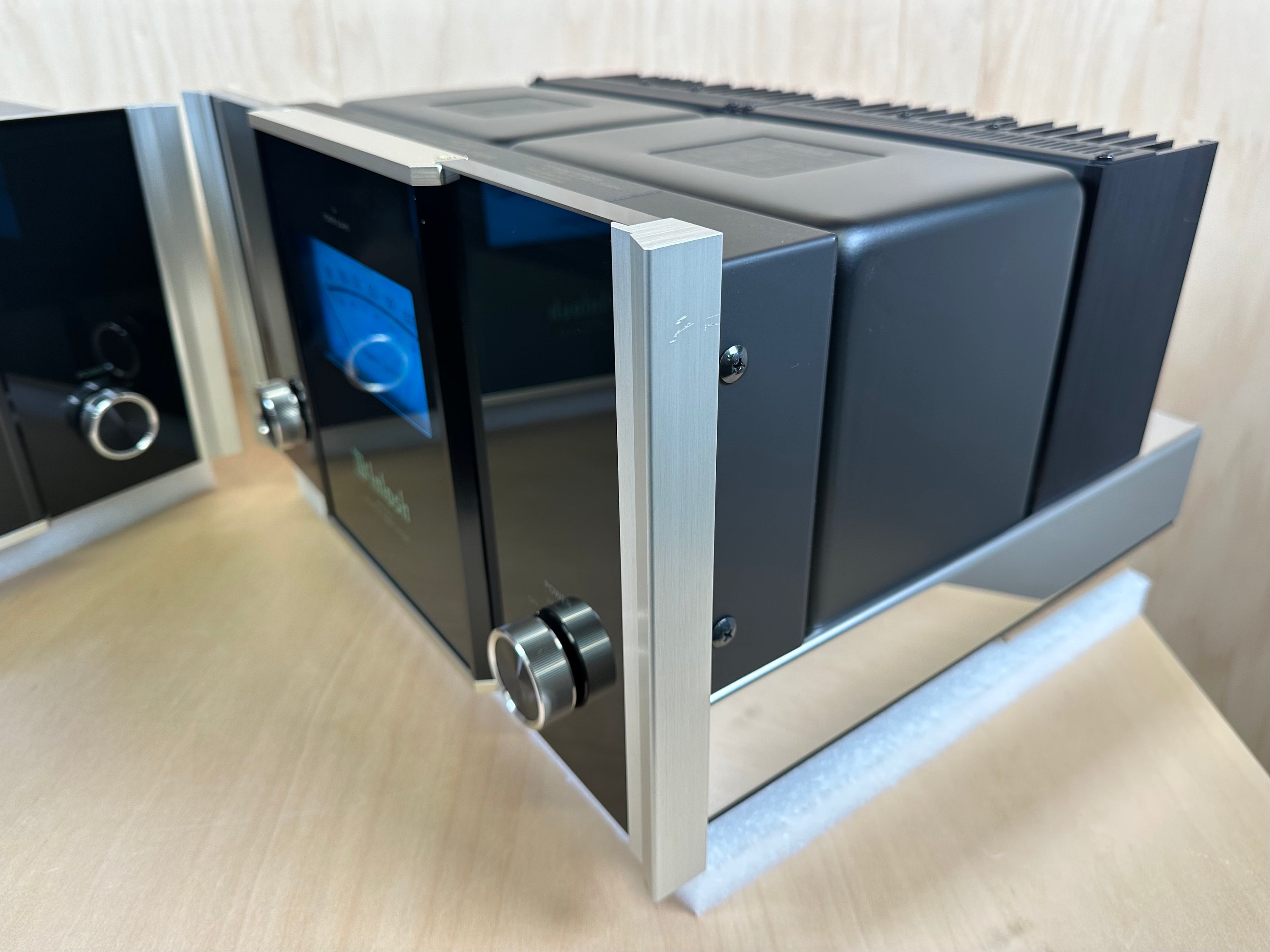 McIntosh MC501 Power Amplifiers (pair)