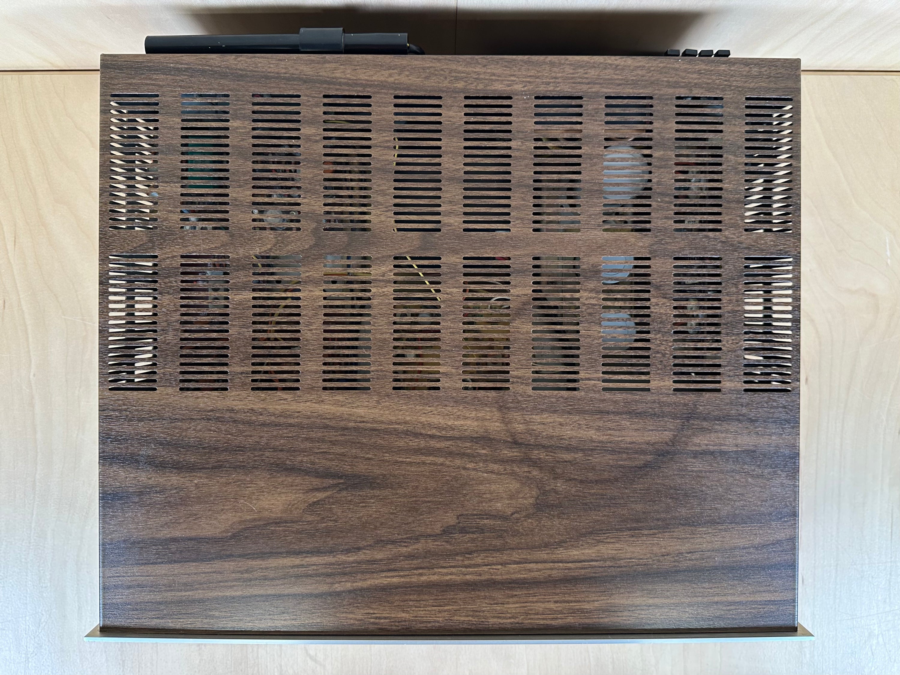 Marantz Model 2215 Receiver