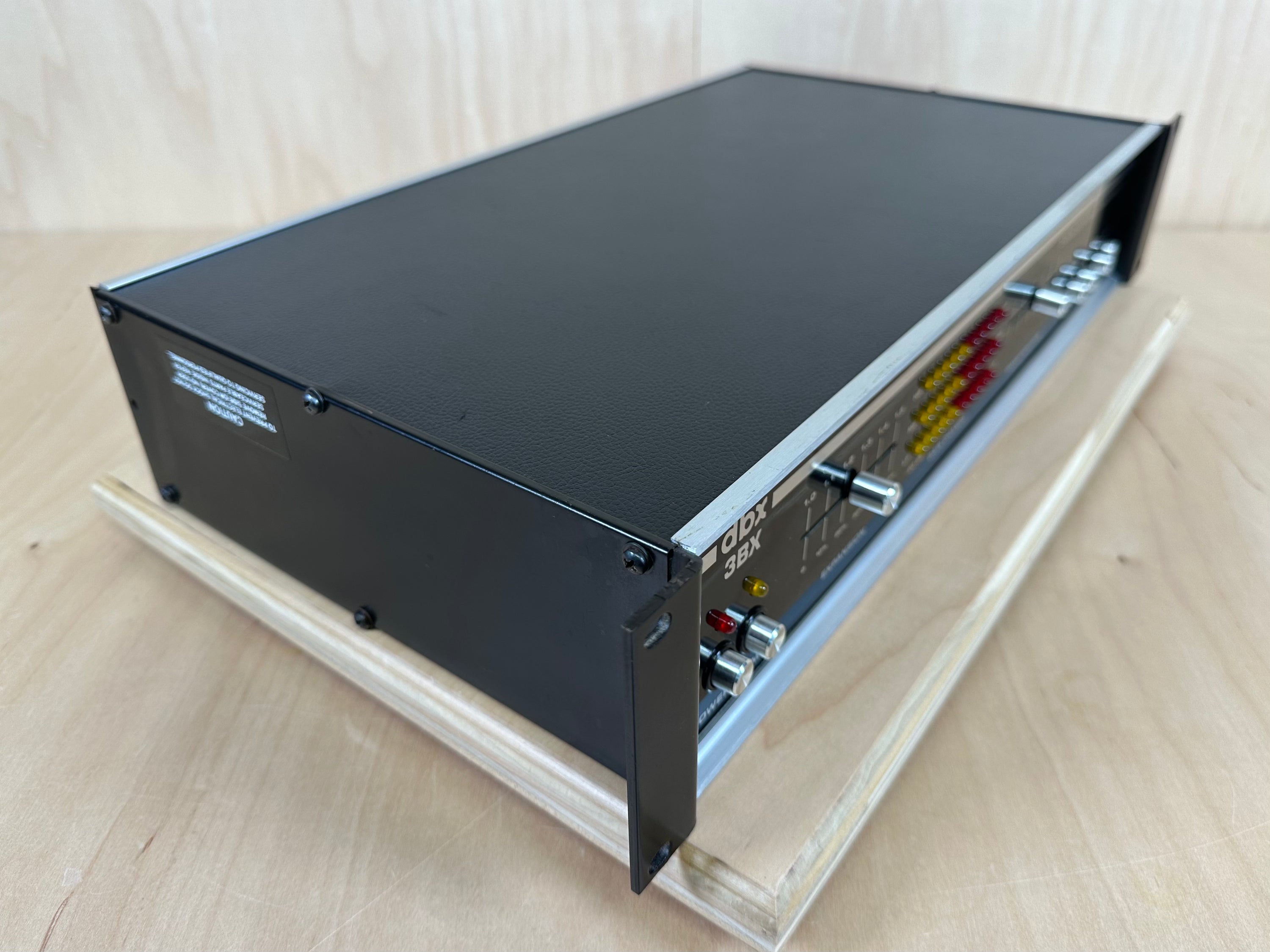 dbx 3BX 3 Band Dynamic Range Expander
