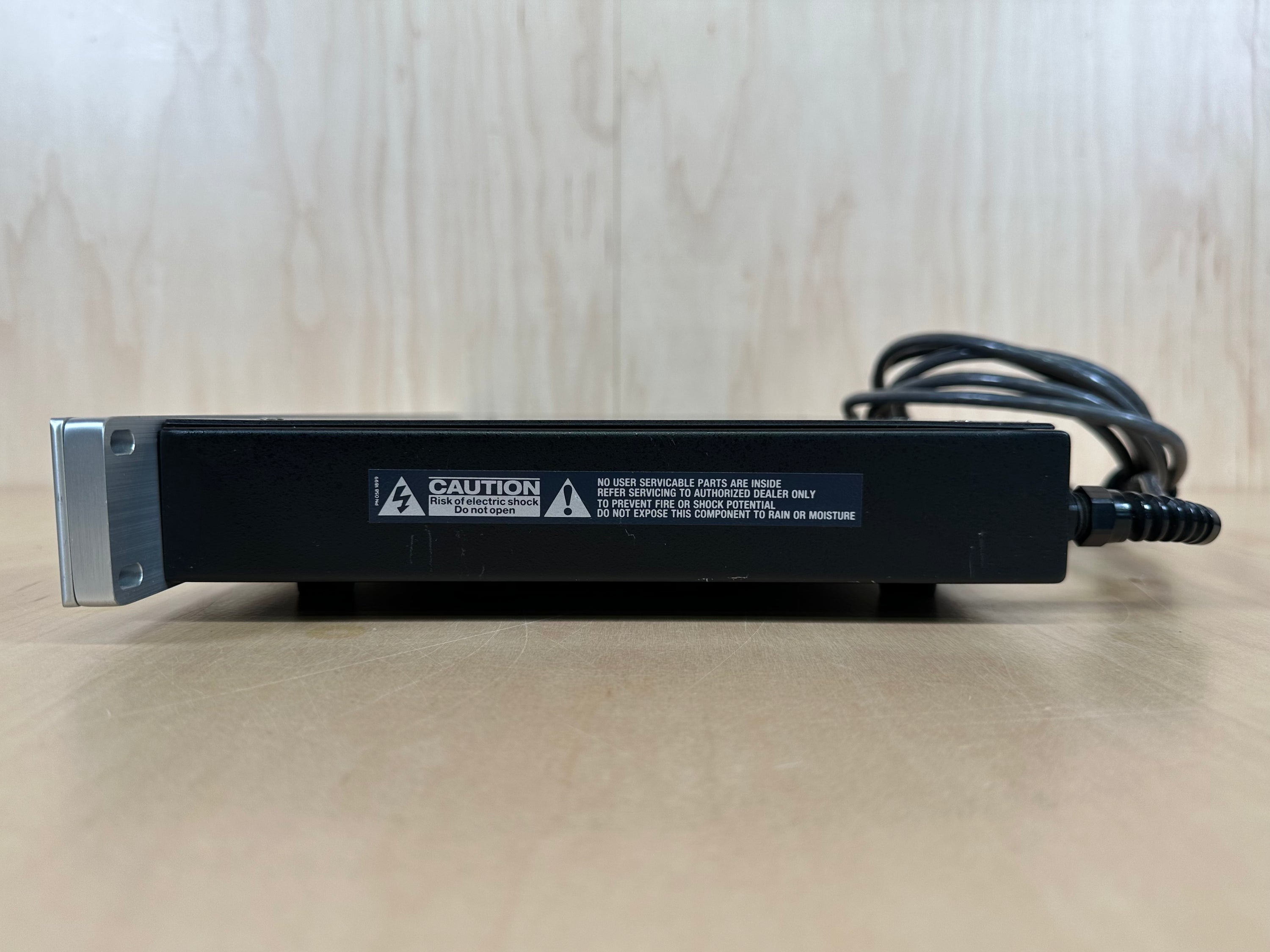 Threshold DAC 1/e Digital Processor DAC Silver w/Power Supply