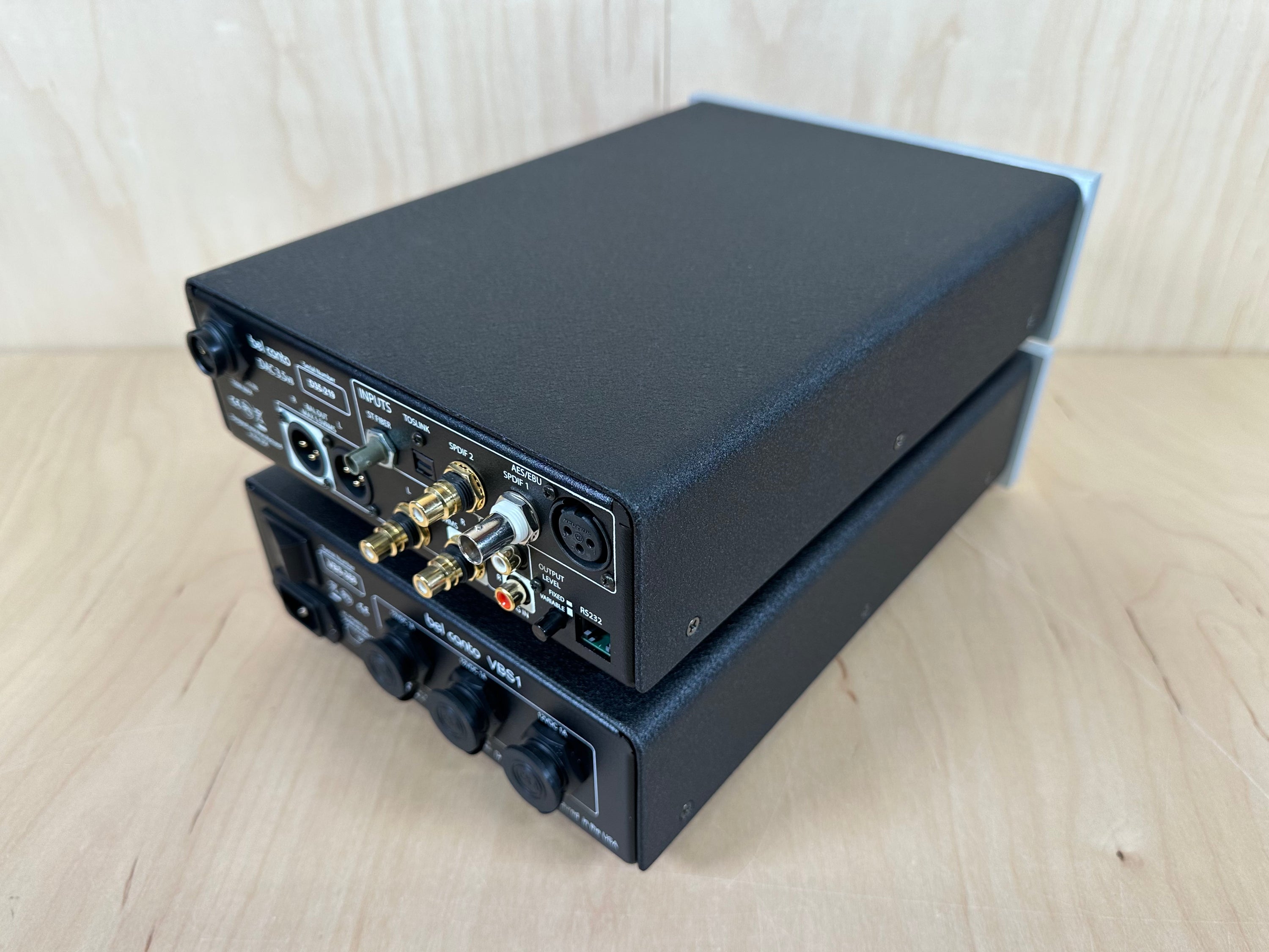 Bel Canto DAC 3.5VB, Remote, VBS1, USB Light Link, ST Fiber Cable w/Original Boxes