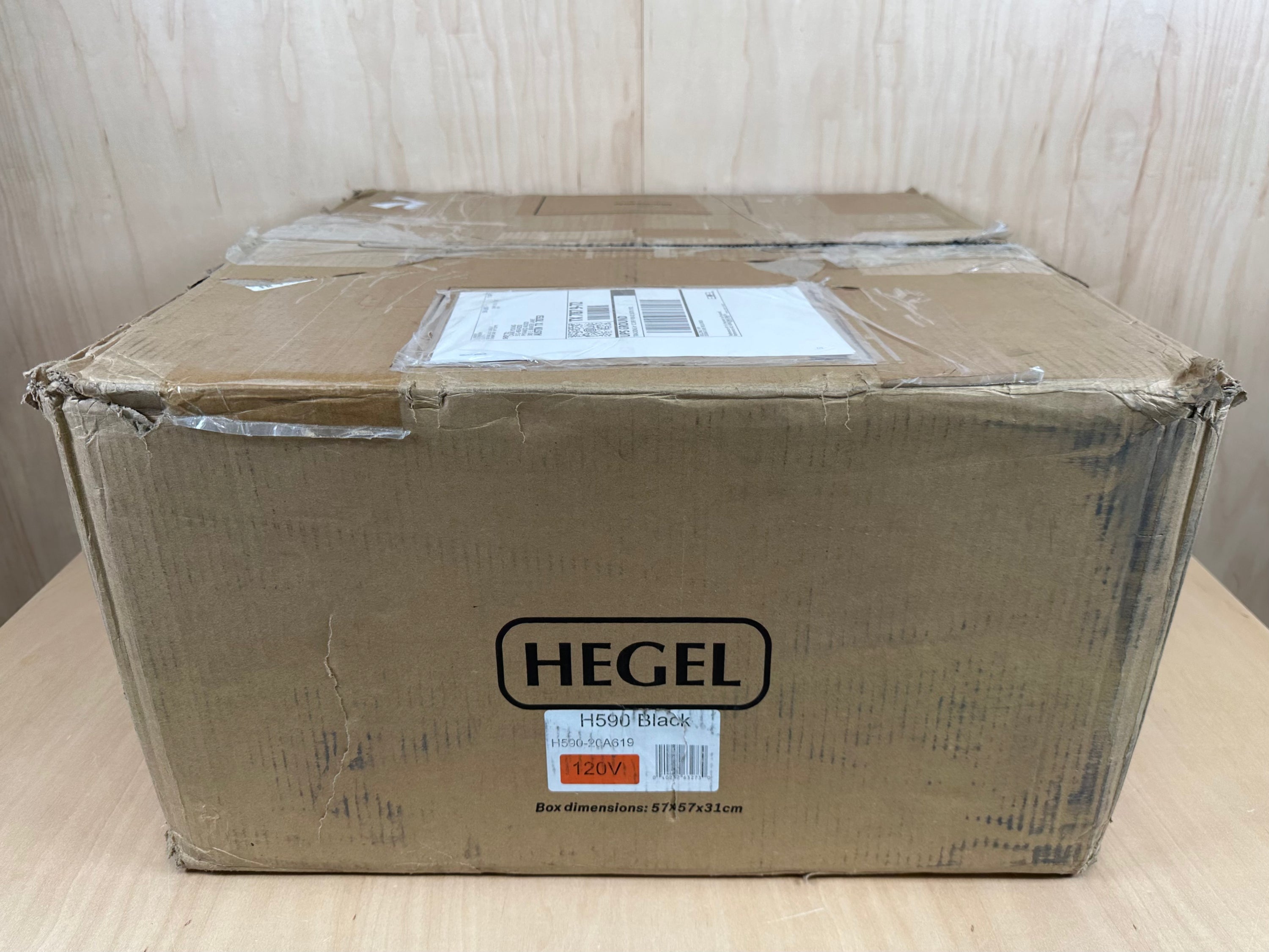 Hegel H590 Flagship Integrated Amp w/Remote and Original Box
