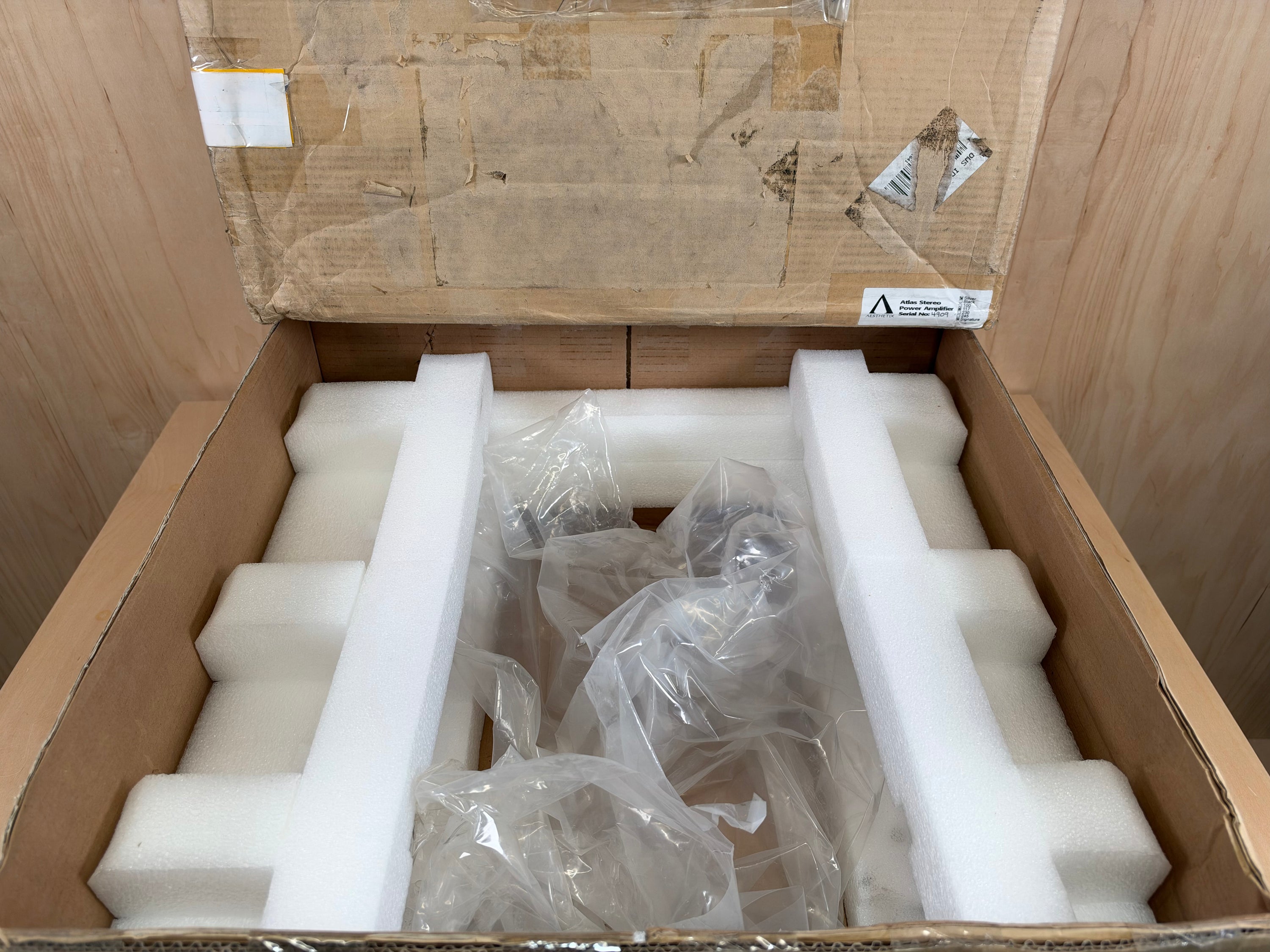 Aesthetix Atlas Signature Stereo Power Amplifier