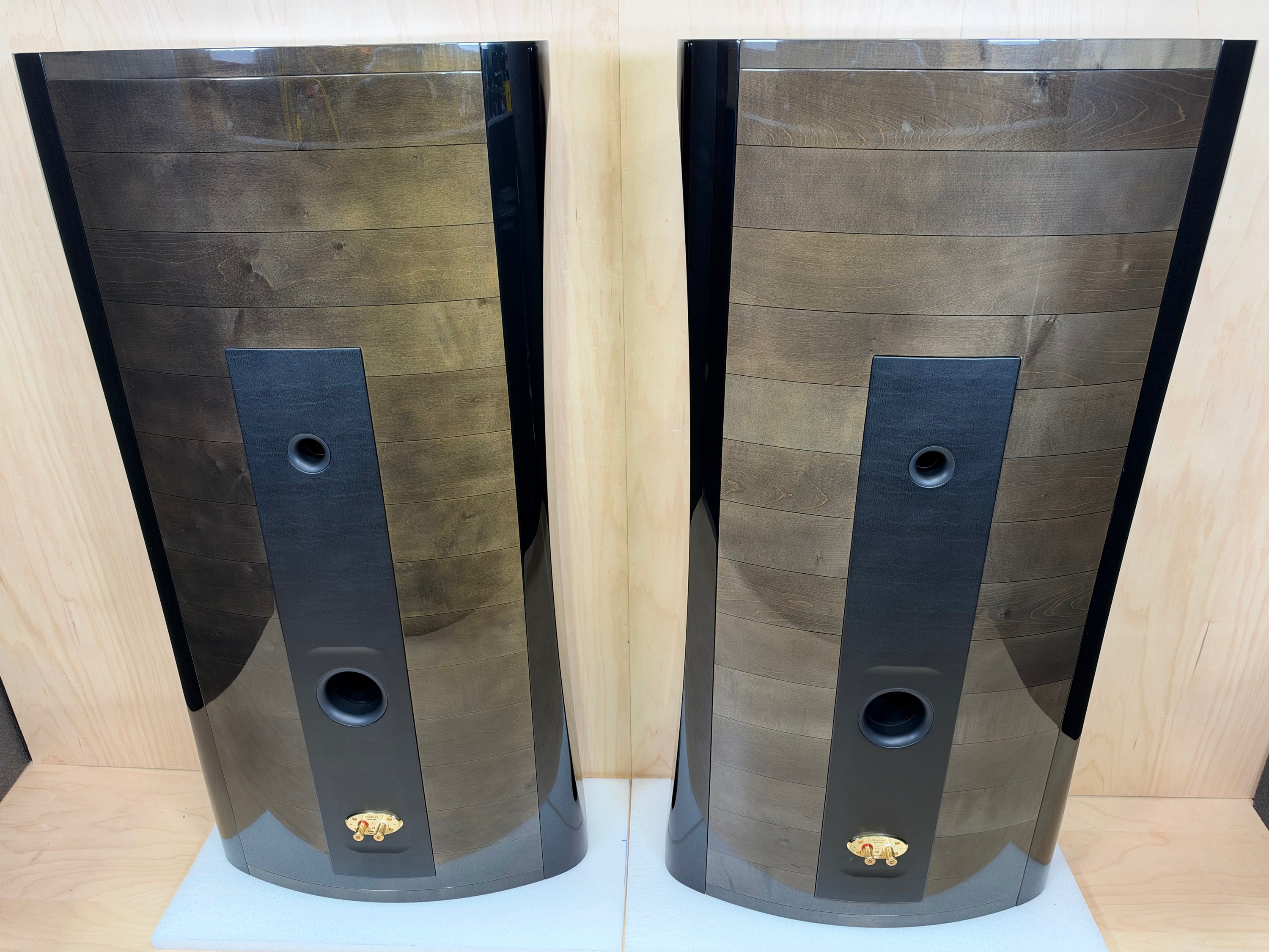 Sonus Faber Stradivari Homage Graphite