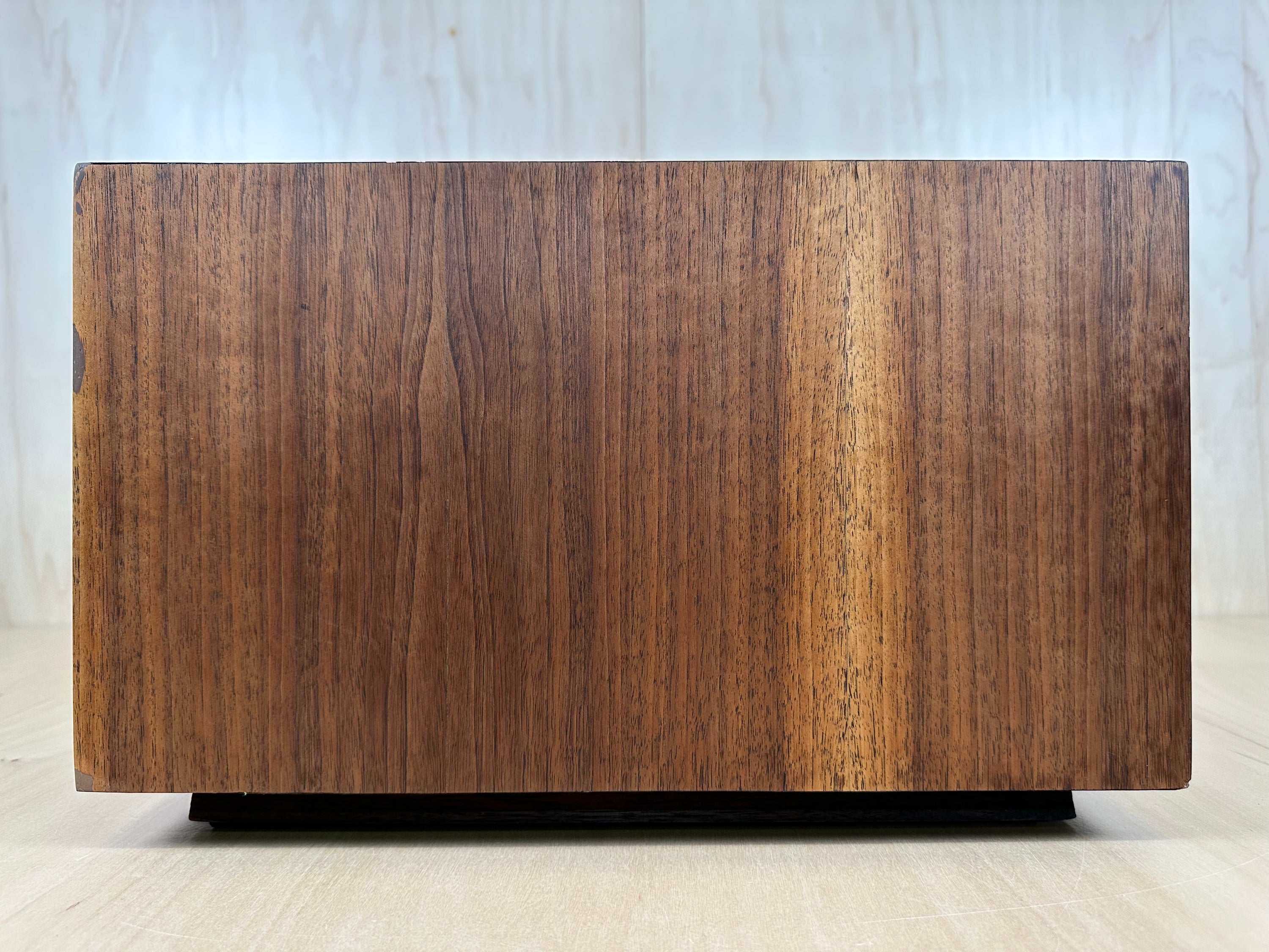 Mcintosh L21 Cabinet w/Panlocs and Slant Legs