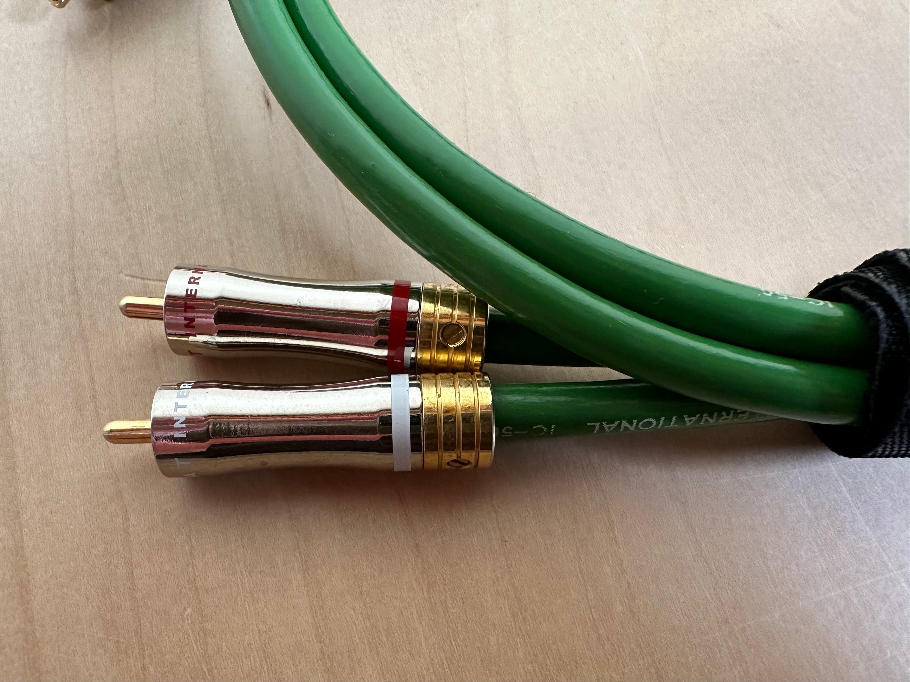 LAT International IC-50 RCA Interconnects 1 meter