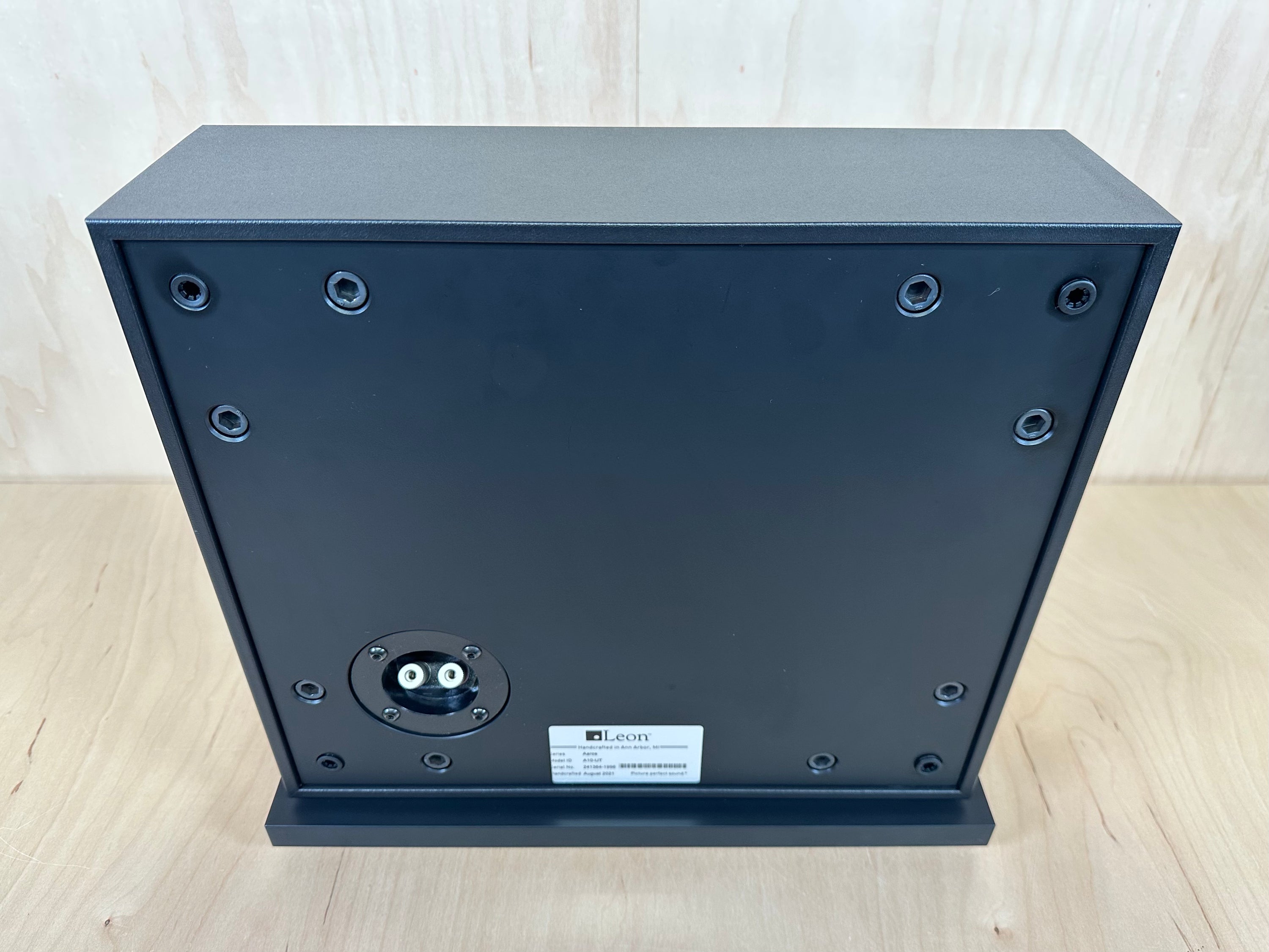 Leon Aaros A10-UT Passive Subwoofer