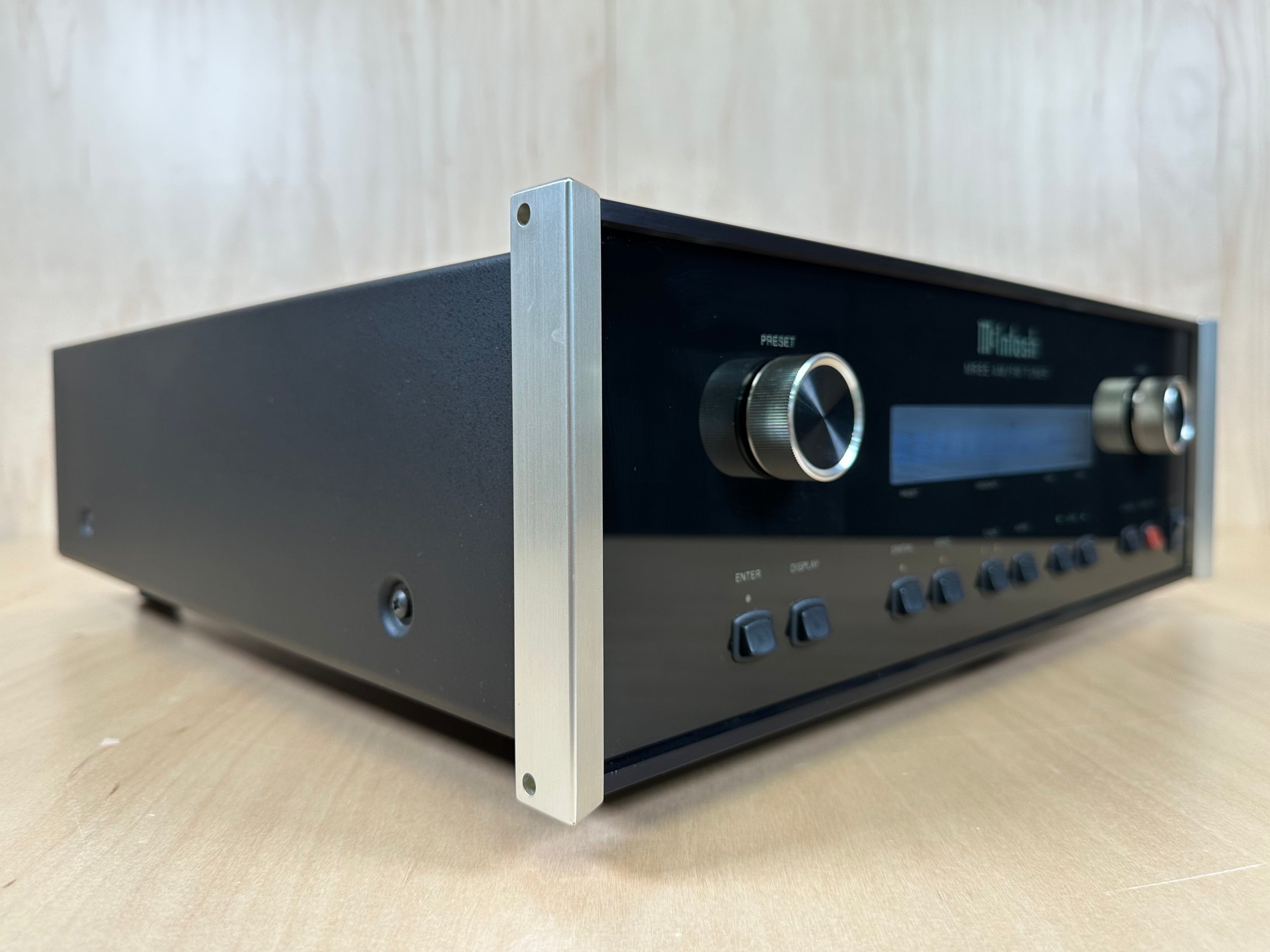 Mcintosh MR85 AM/FM Tuner w/New Factory Box