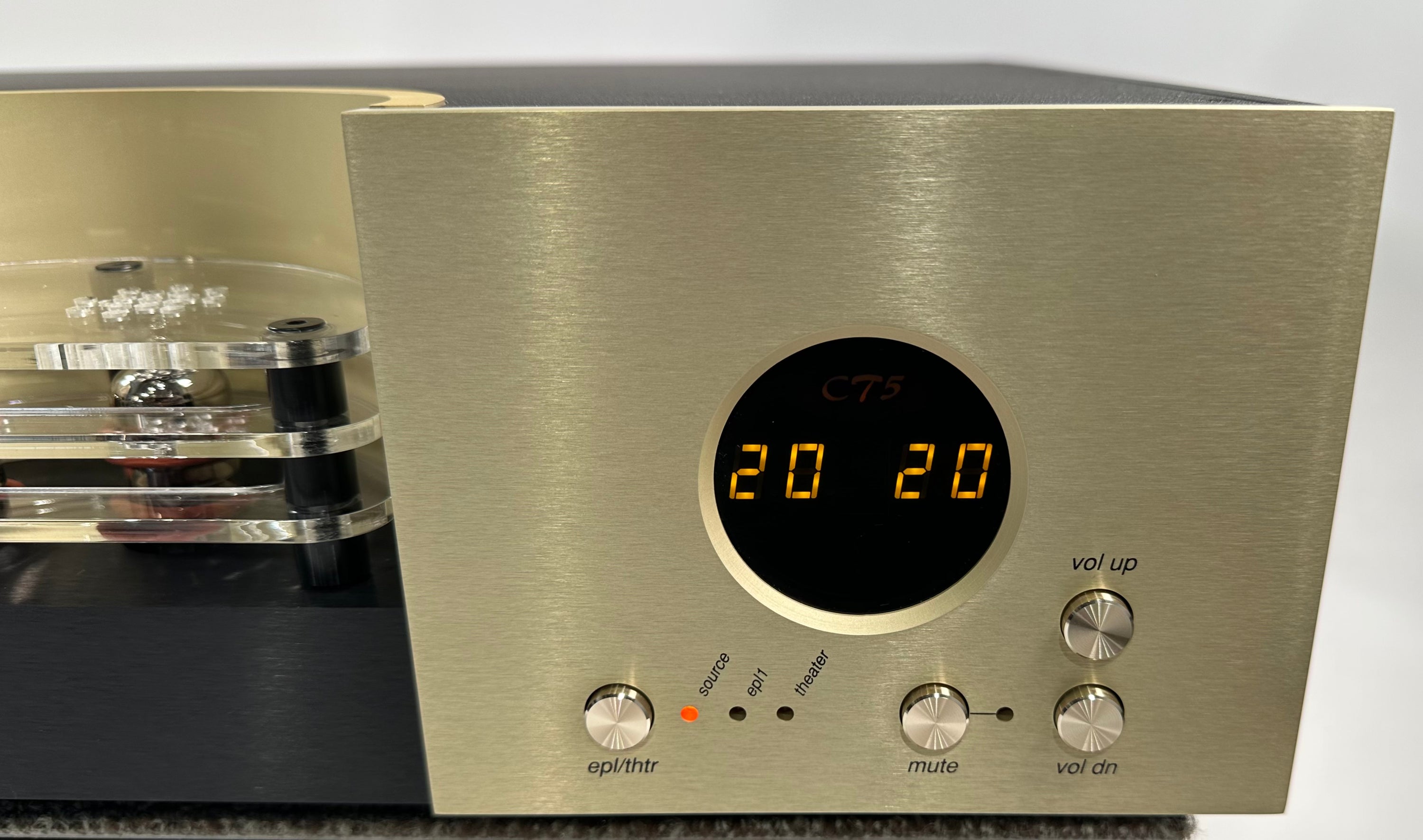 Conrad Johnson CT5 Composite Triode Preamplifier