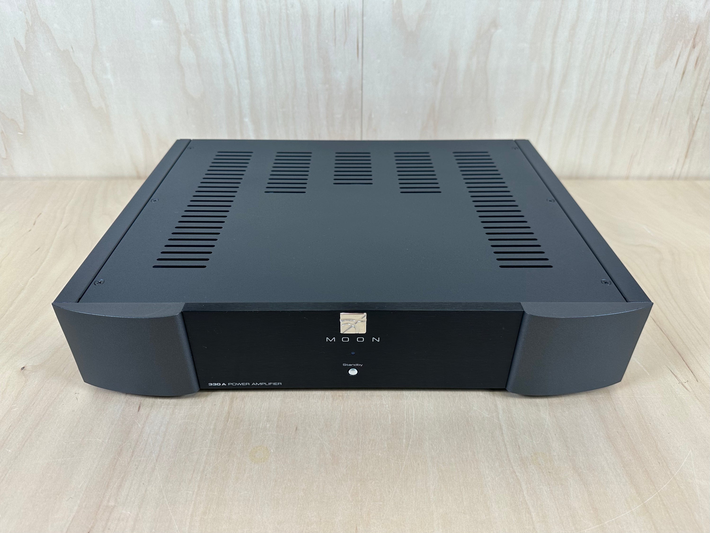 Simaudio Moon 330A Power Amplifier w/Original Box