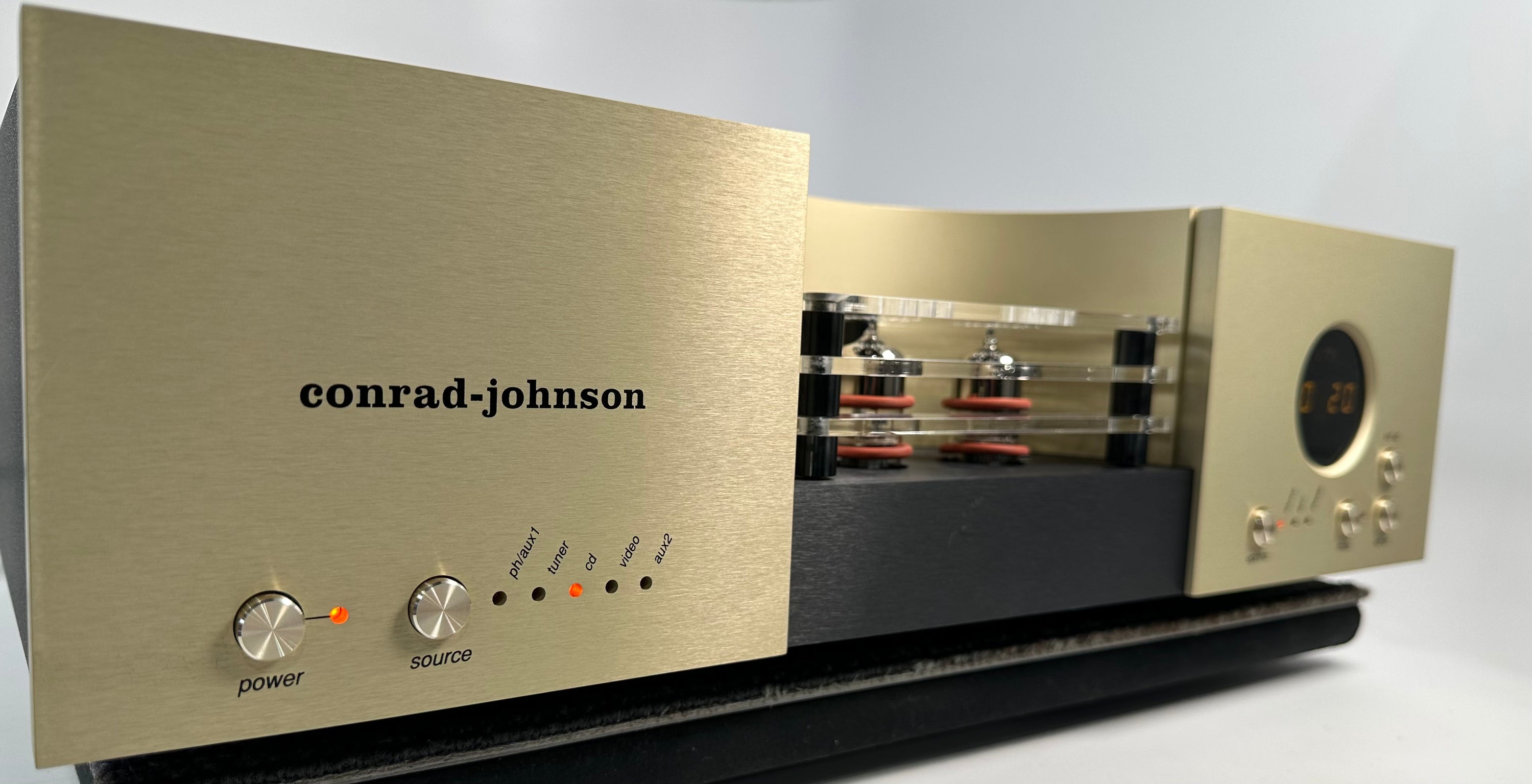 Conrad Johnson CT5 Composite Triode Preamplifier