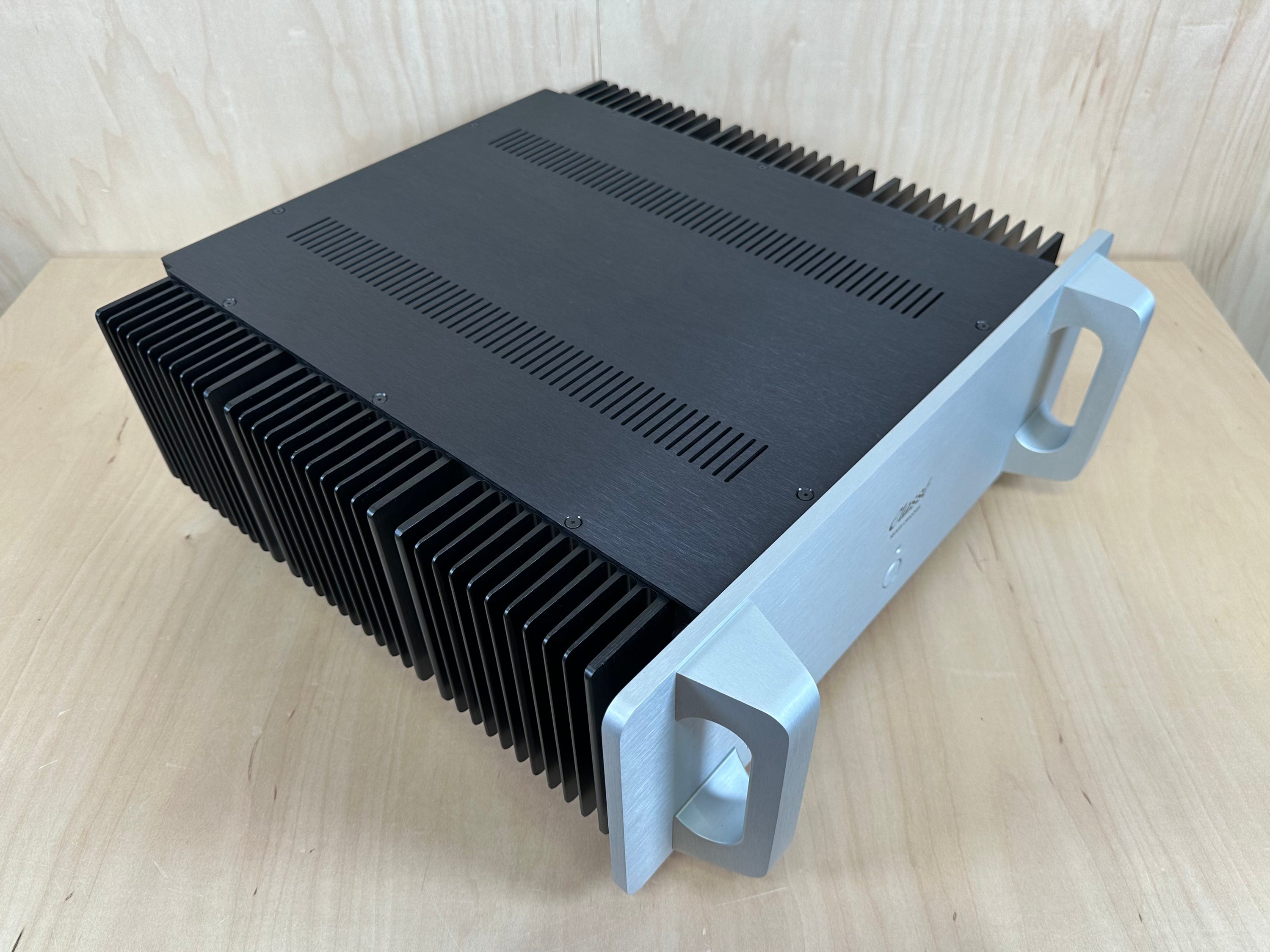 Classé Audio CAV 150 Six Channel Amplifier Fully Recapped/Serviced
