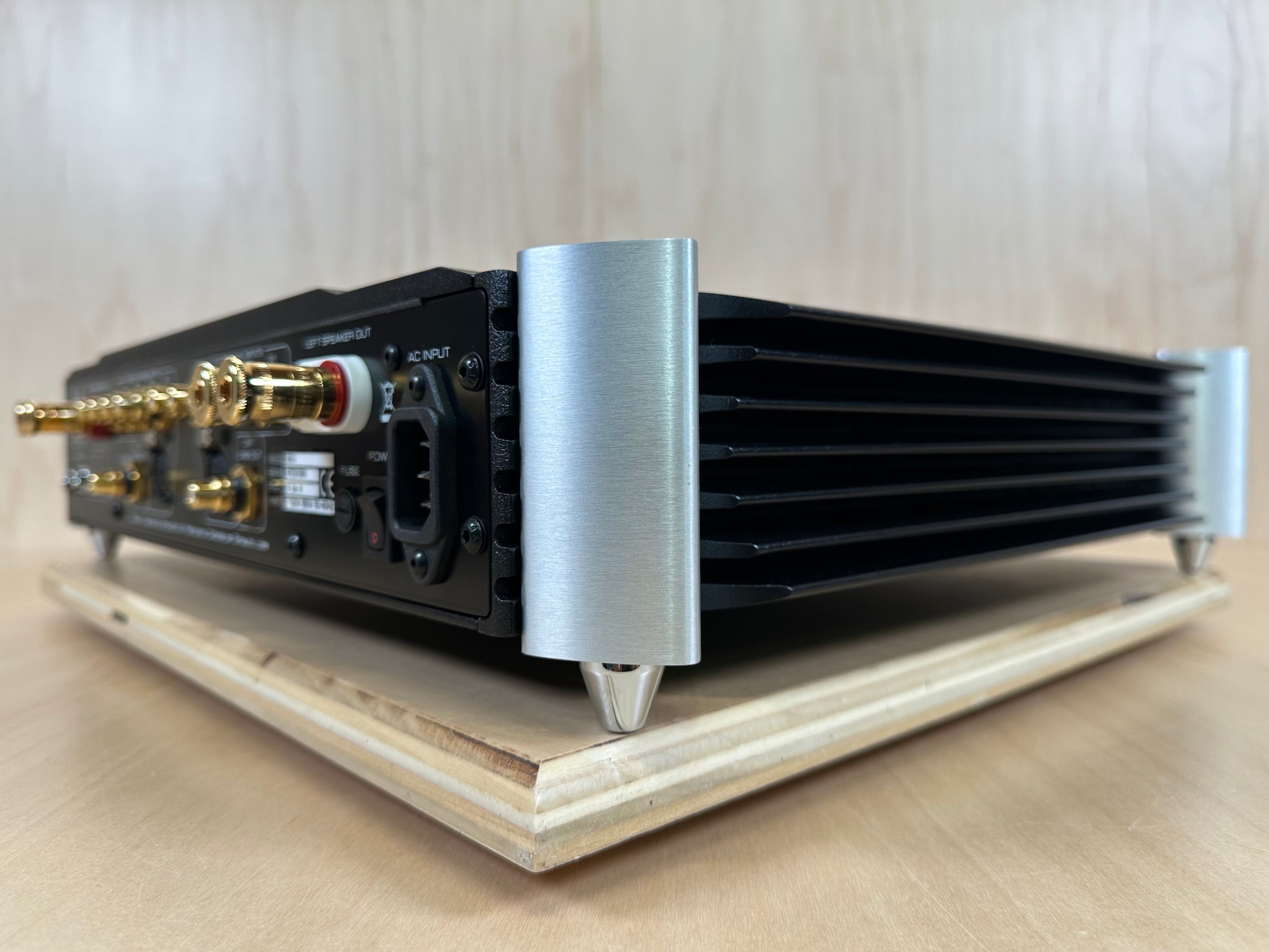 Simaudio Moon 600i Integrated Amplifier