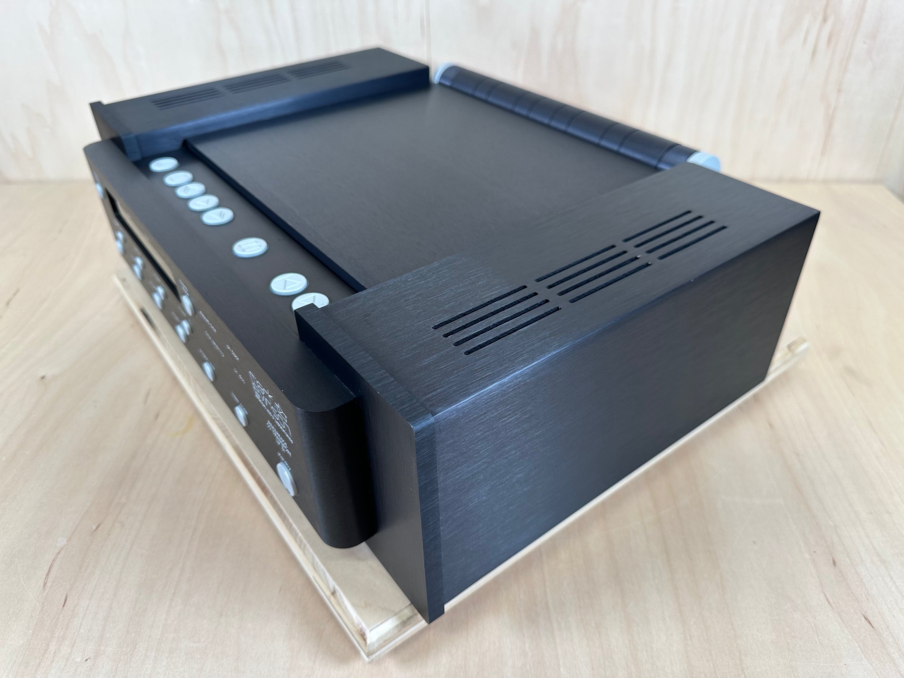 Mark Levinson No. 31 CD Transport Motorized Top Loading