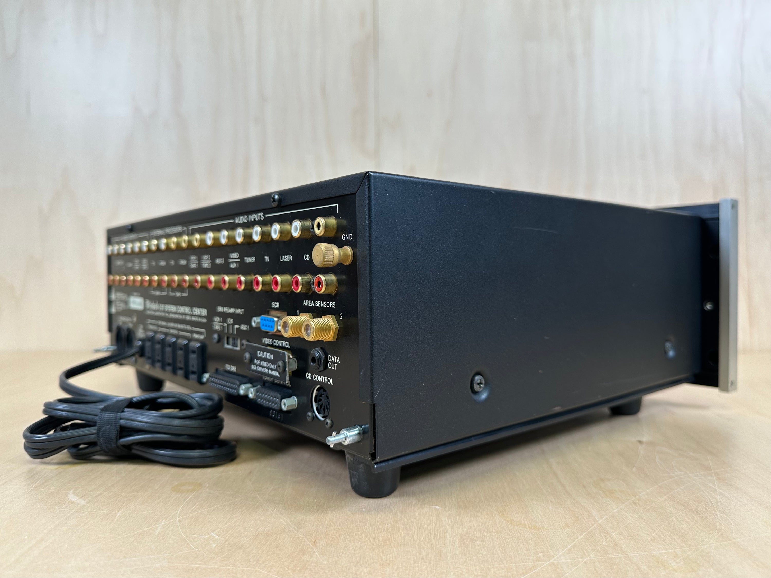 McIntosh C37 System Control Center Preamp