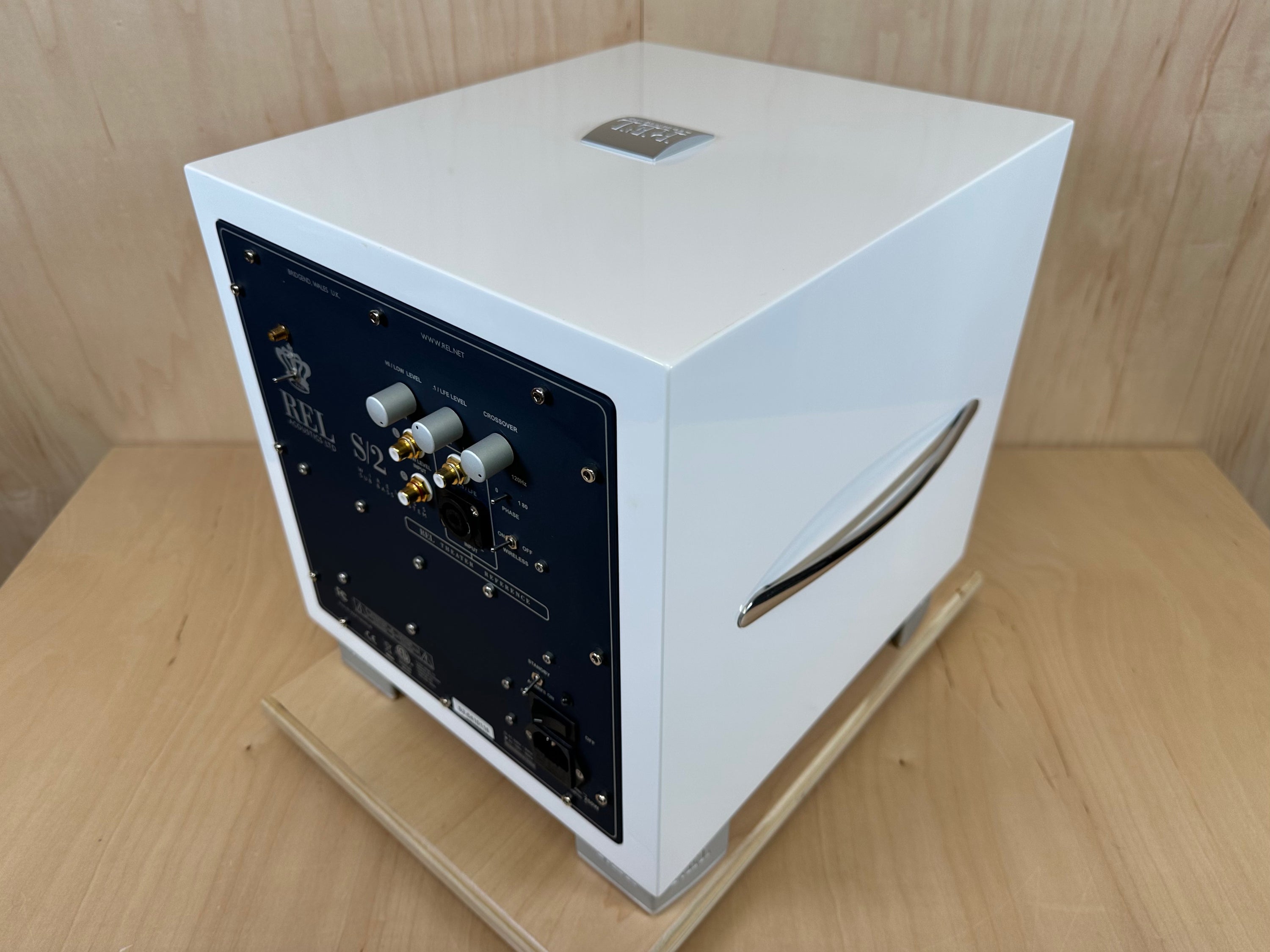 REL S/2 10" Powered Subwoofer Gloss White