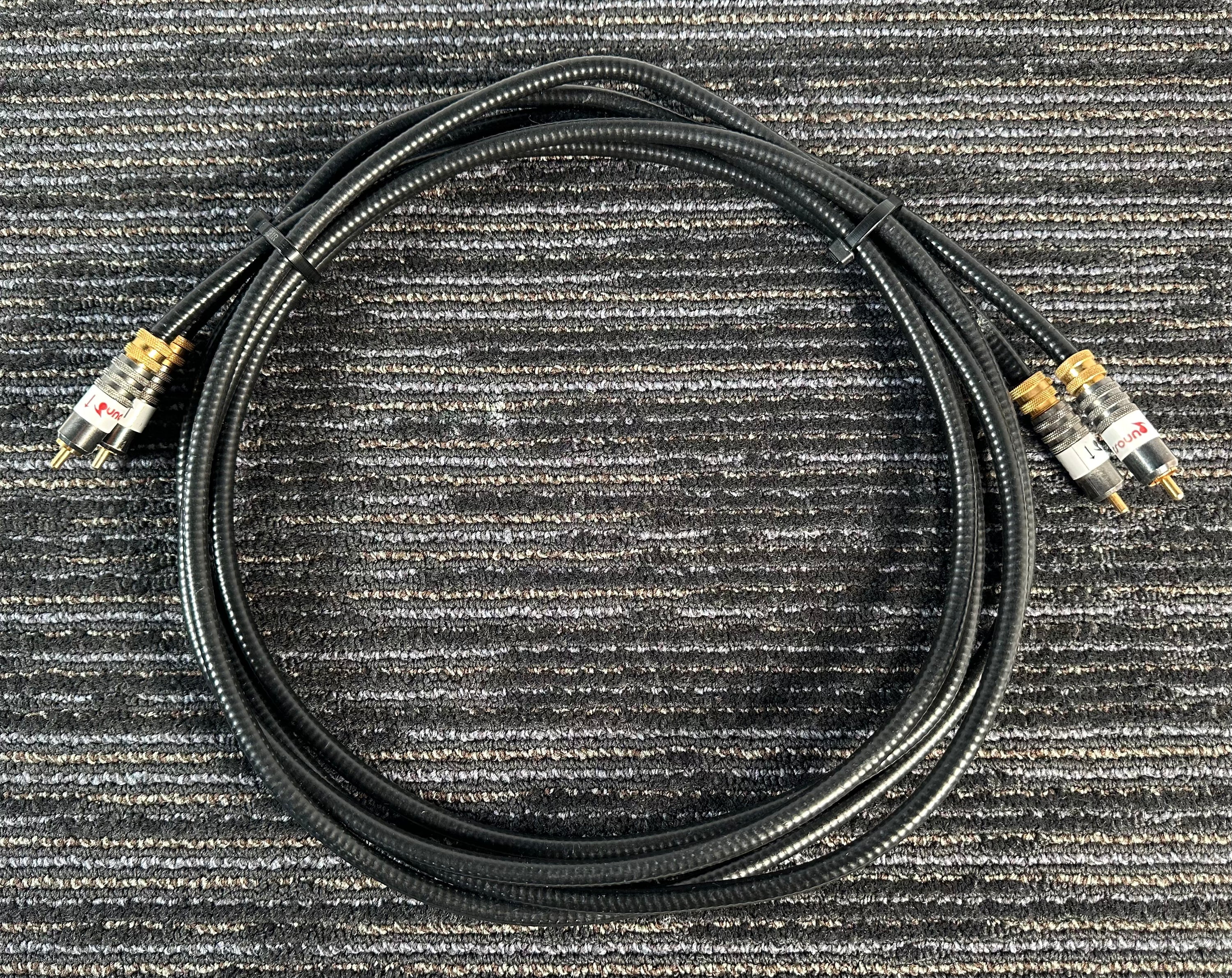 Millersound Interconnects w/Locking RCA Plugs  2 Meter Pair