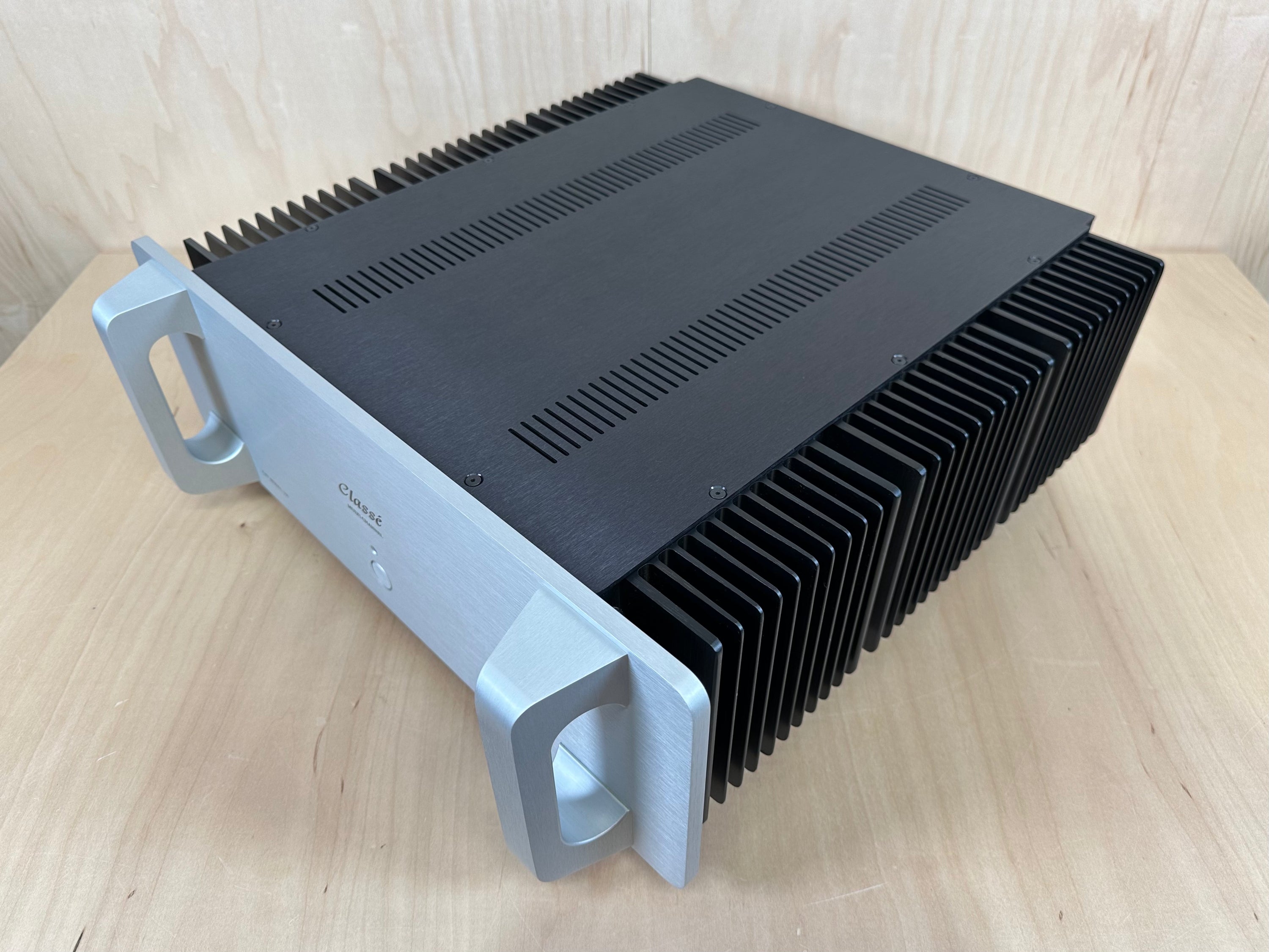 Classé Audio CAV 150 Six Channel Amplifier Fully Recapped/Serviced