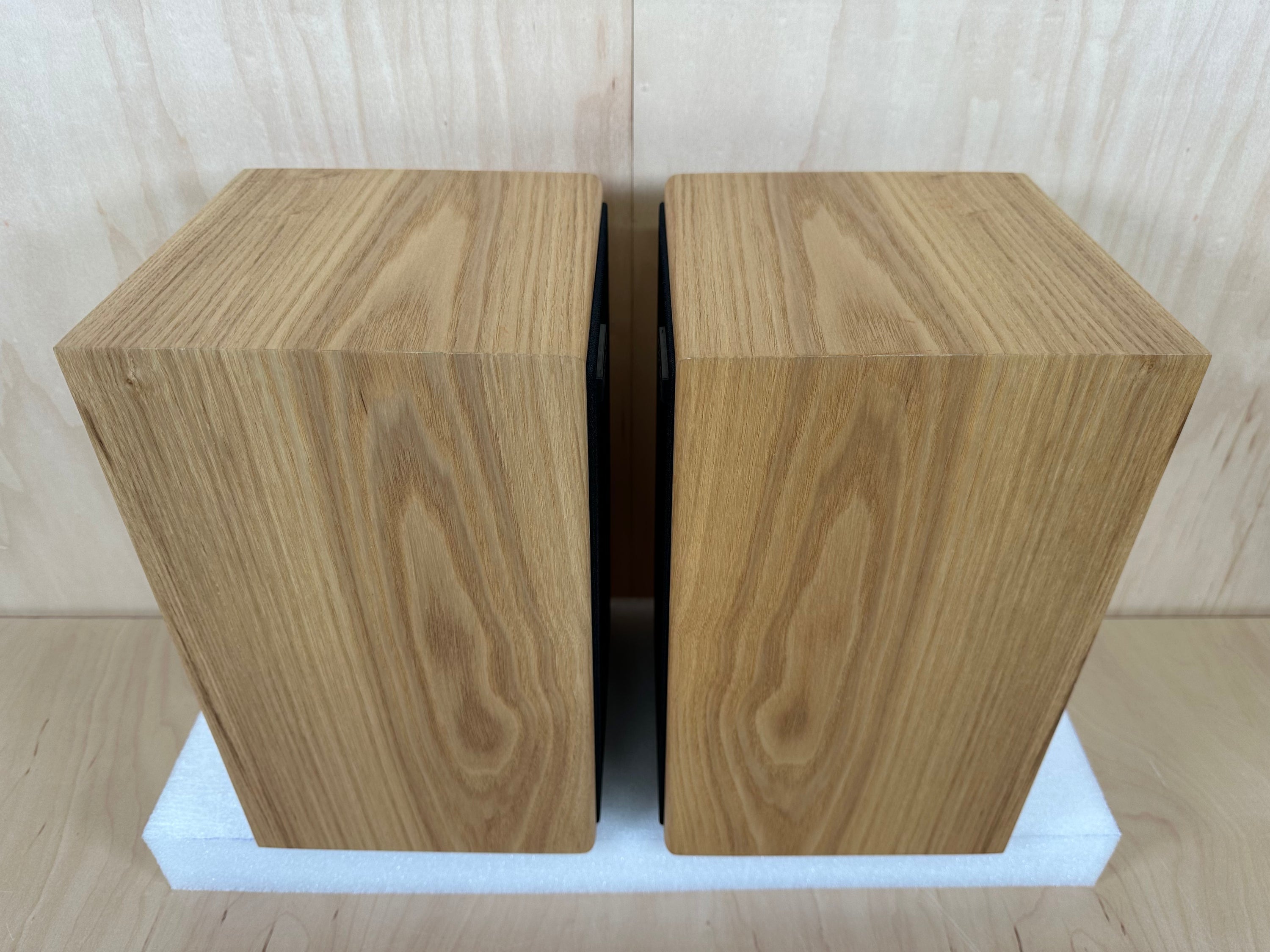 Harbeth P3ESR XD Olive Speakers w/Box